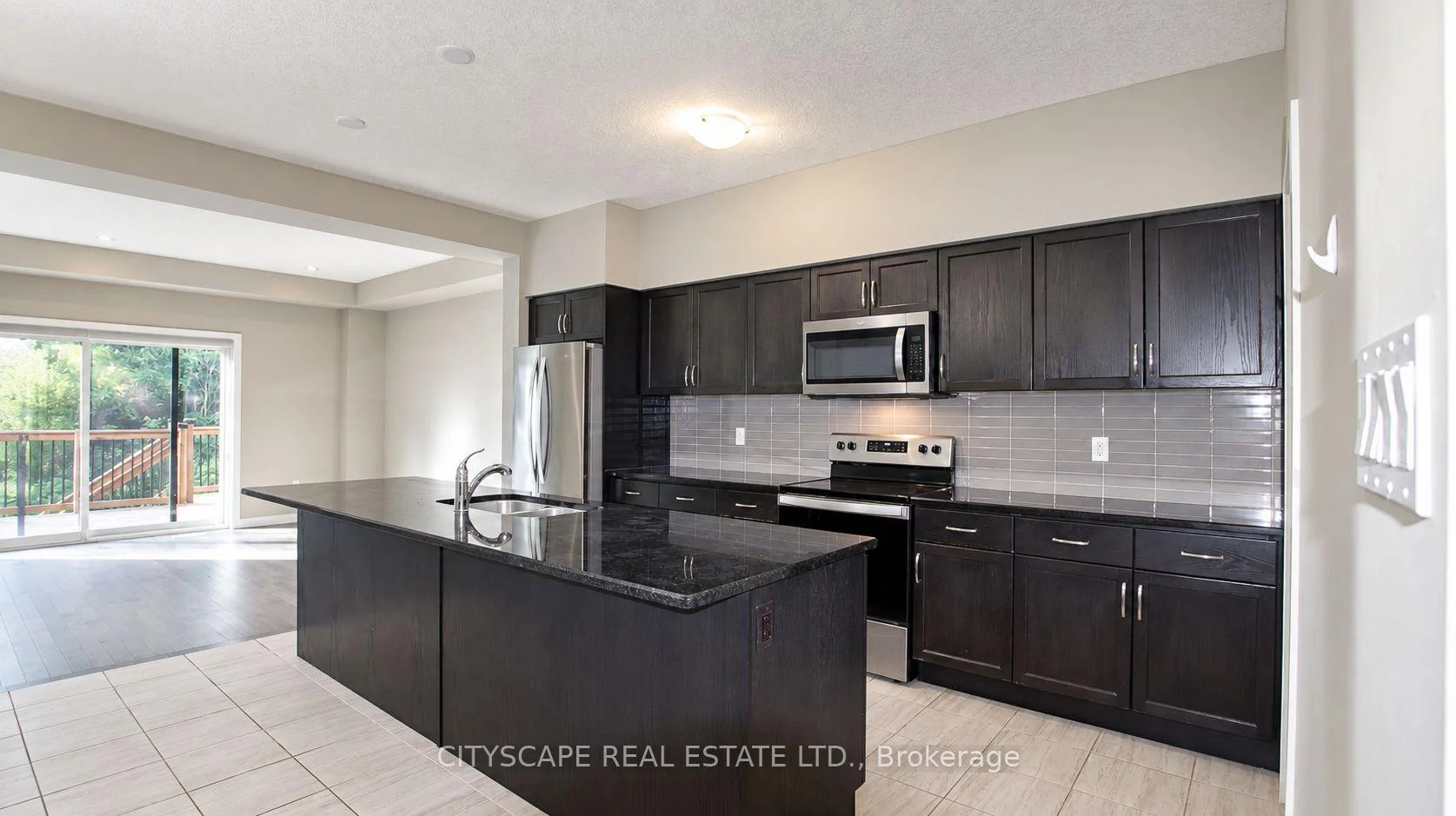 Photo 9 of 908 Robert Ferrie Drive, Kitchener, Doon South — HOMEH