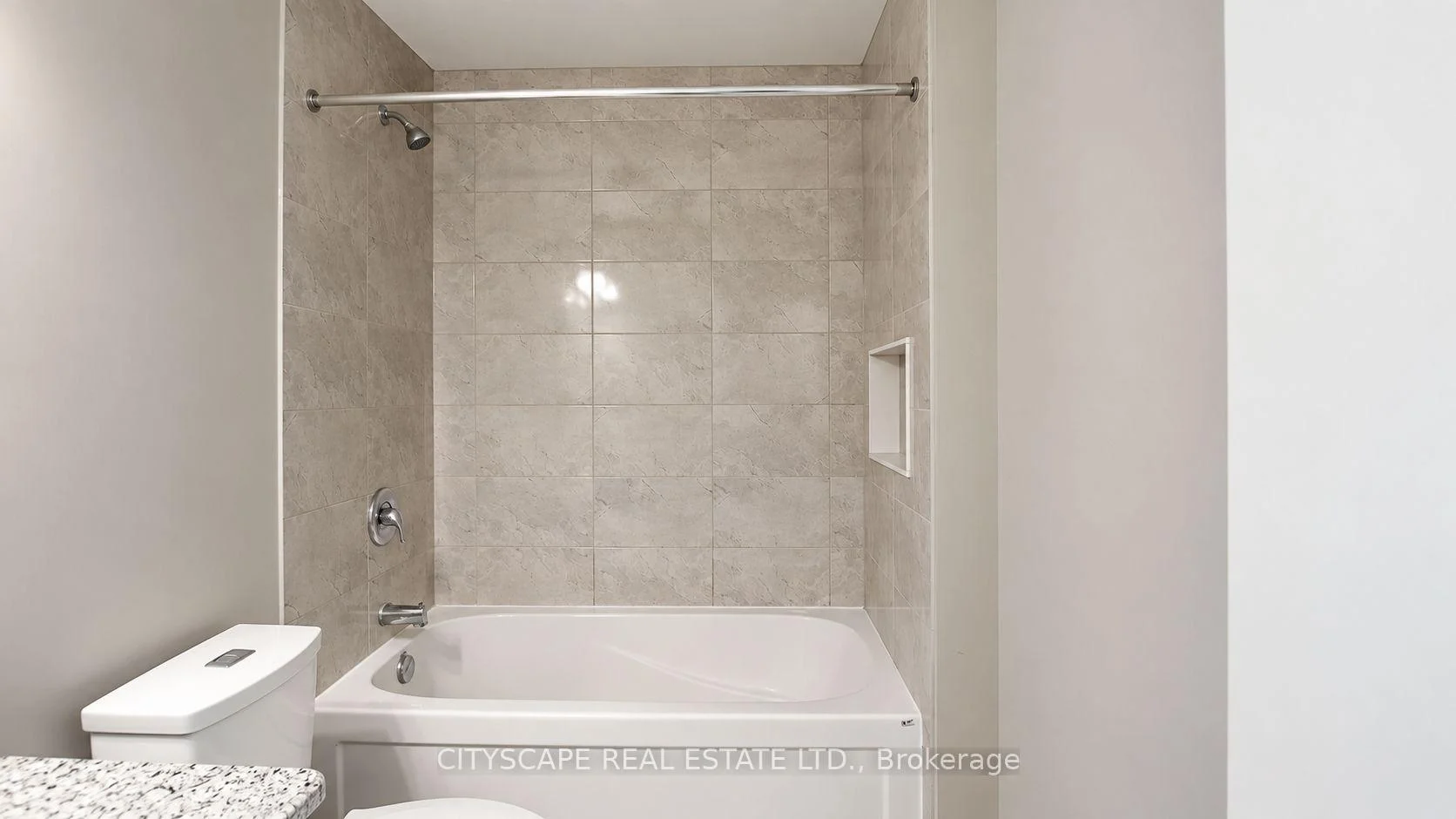 Photo 69 of 908 Robert Ferrie Drive, Kitchener, Doon South — HOMEH