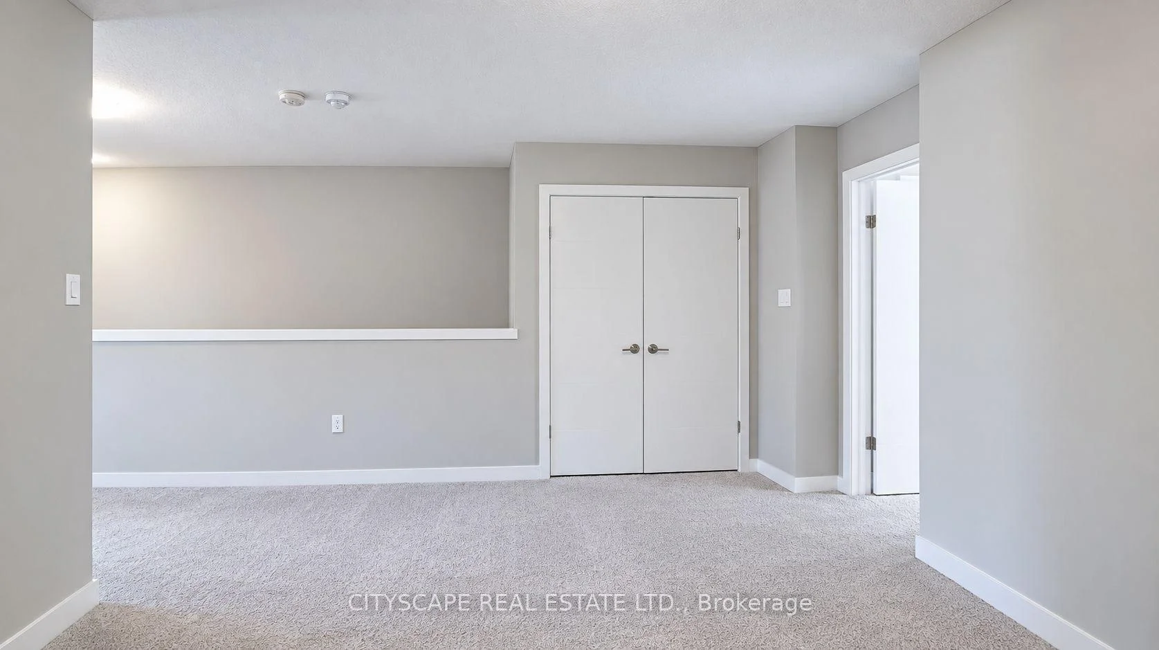Photo 71 of 908 Robert Ferrie Drive, Kitchener, Doon South — HOMEH