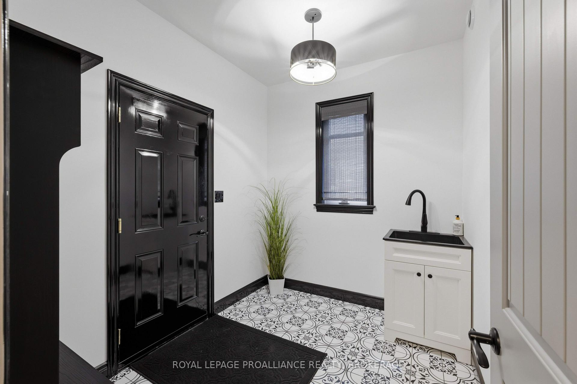 Photo 9 of 1243 Lisbon Place, Kingston, City Northwest — HOMEH