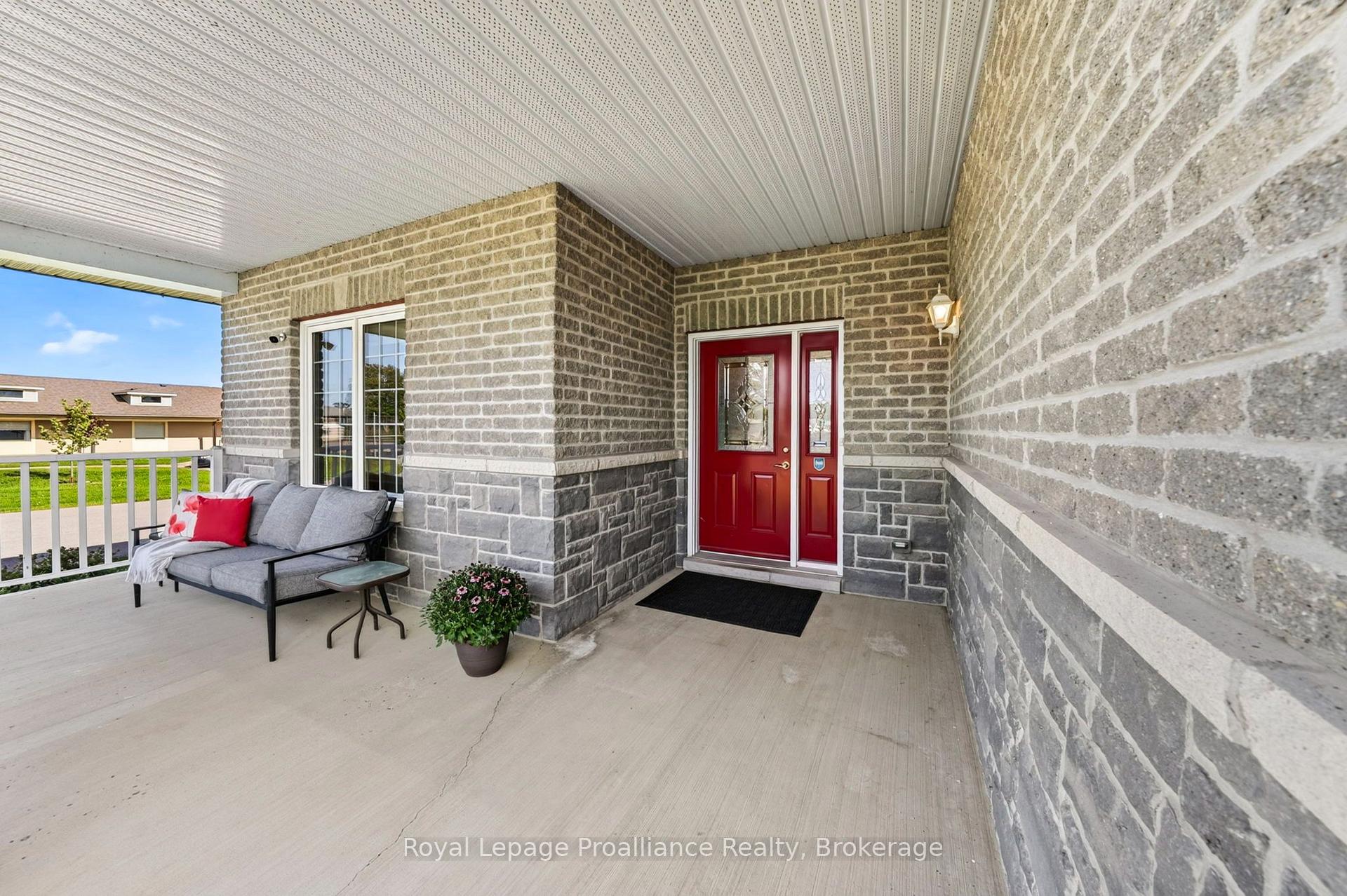 Photo 3 of 32 Merrill Drive, Prince Edward County, Wellington Ward — HOMEH