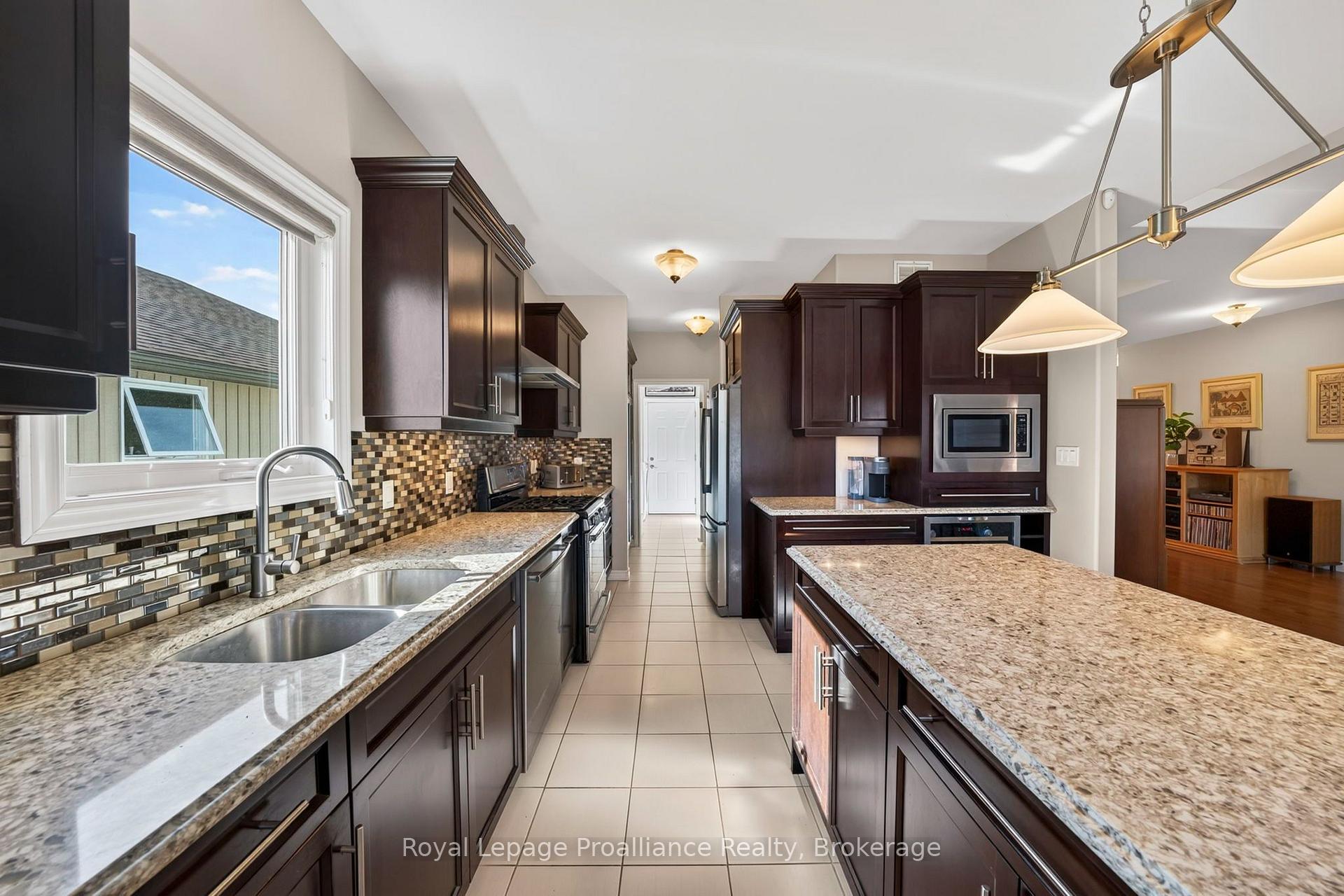 Photo 16 of 32 Merrill Drive, Prince Edward County, Wellington Ward — HOMEH