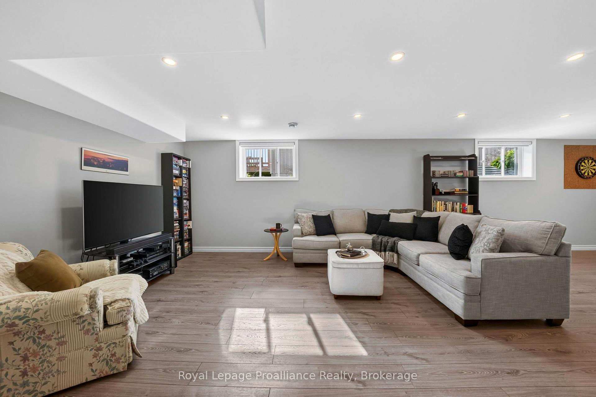 Photo 26 of 32 Merrill Drive, Prince Edward County, Wellington Ward — HOMEH