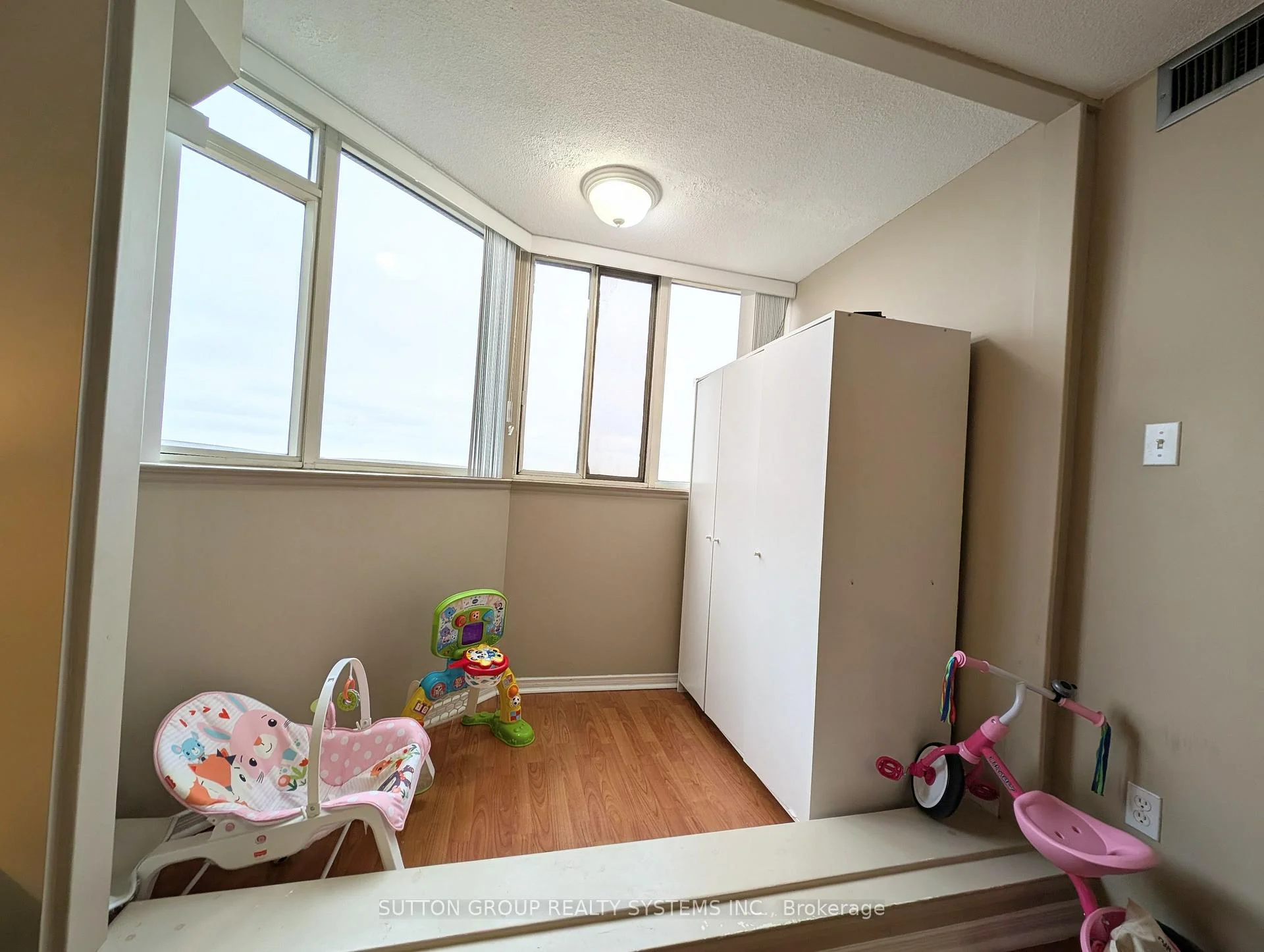 Photo 12 of Unit 2201, 400 Webb Drive, Mississauga, City Centre — HOMEH