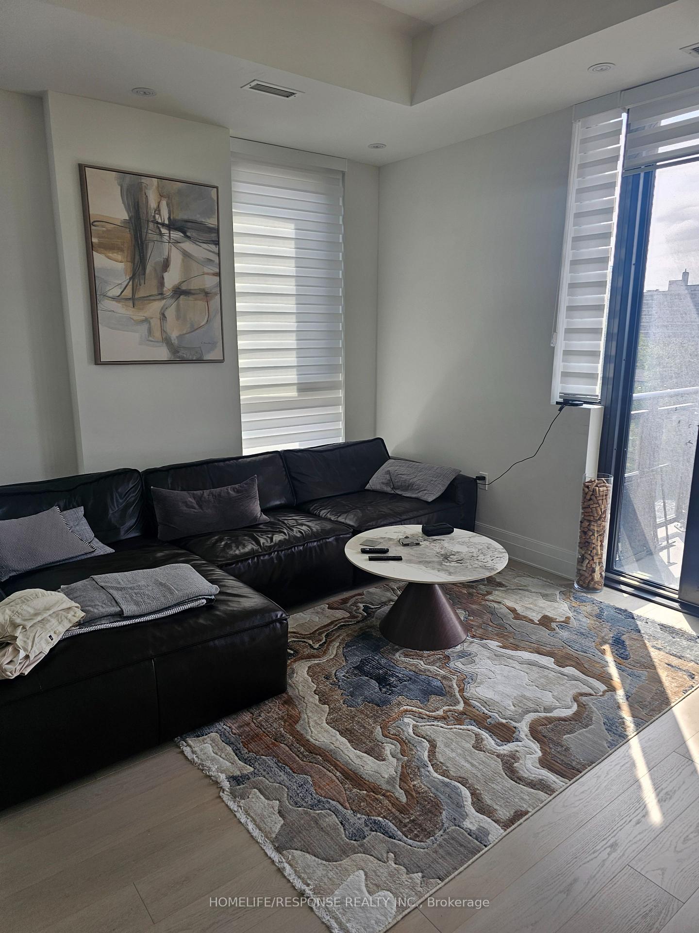 Photo 5 of Unit 703, 2 Forest Hill Road, Toronto, Casa Loma — HOMEH