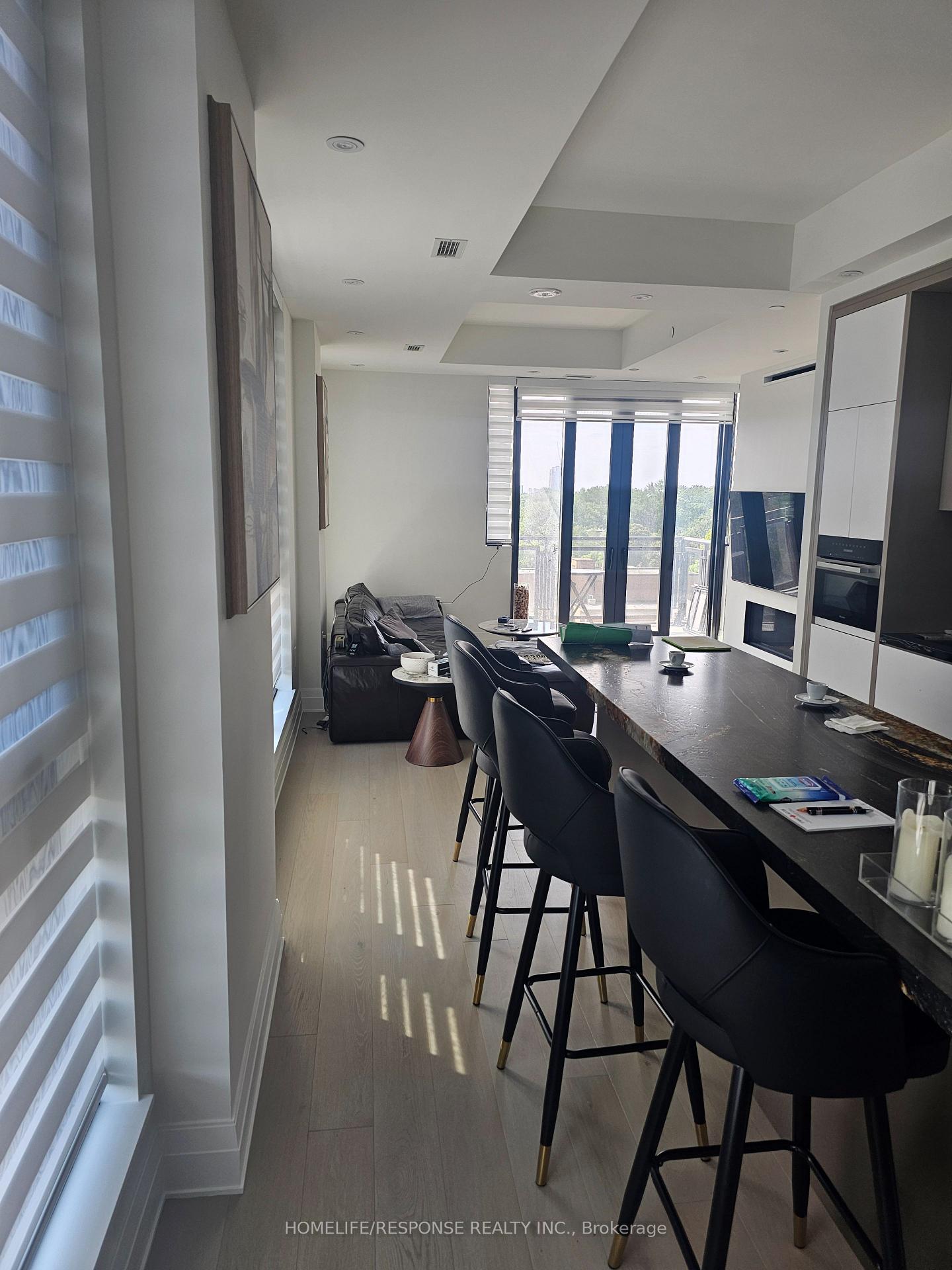 Photo 8 of Unit 703, 2 Forest Hill Road, Toronto, Casa Loma — HOMEH