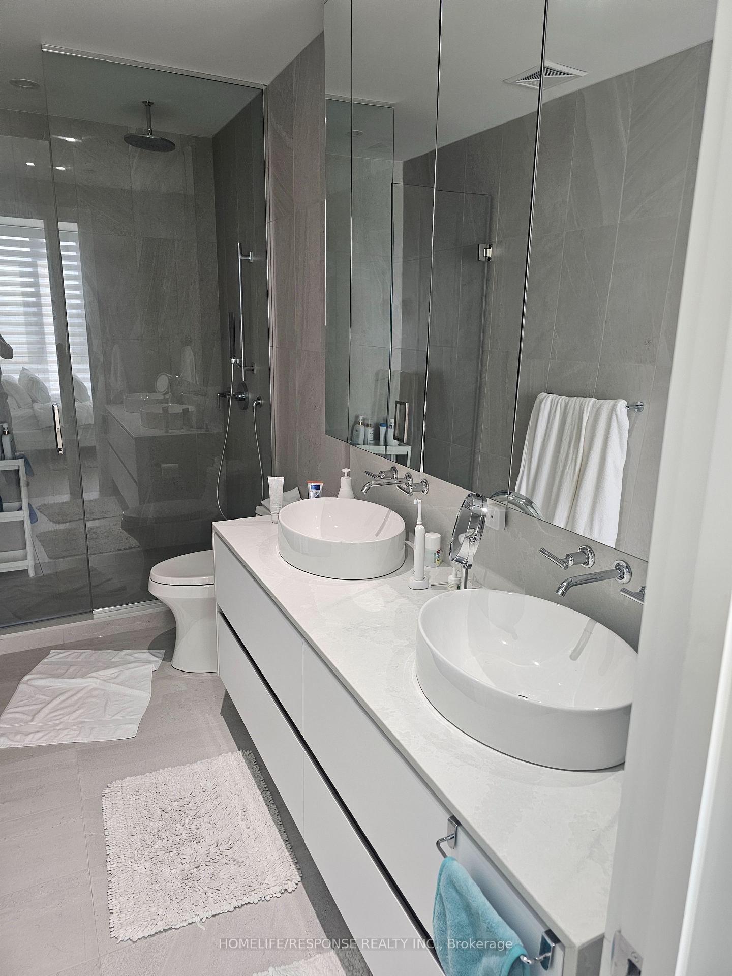 Photo 10 of Unit 703, 2 Forest Hill Road, Toronto, Casa Loma — HOMEH