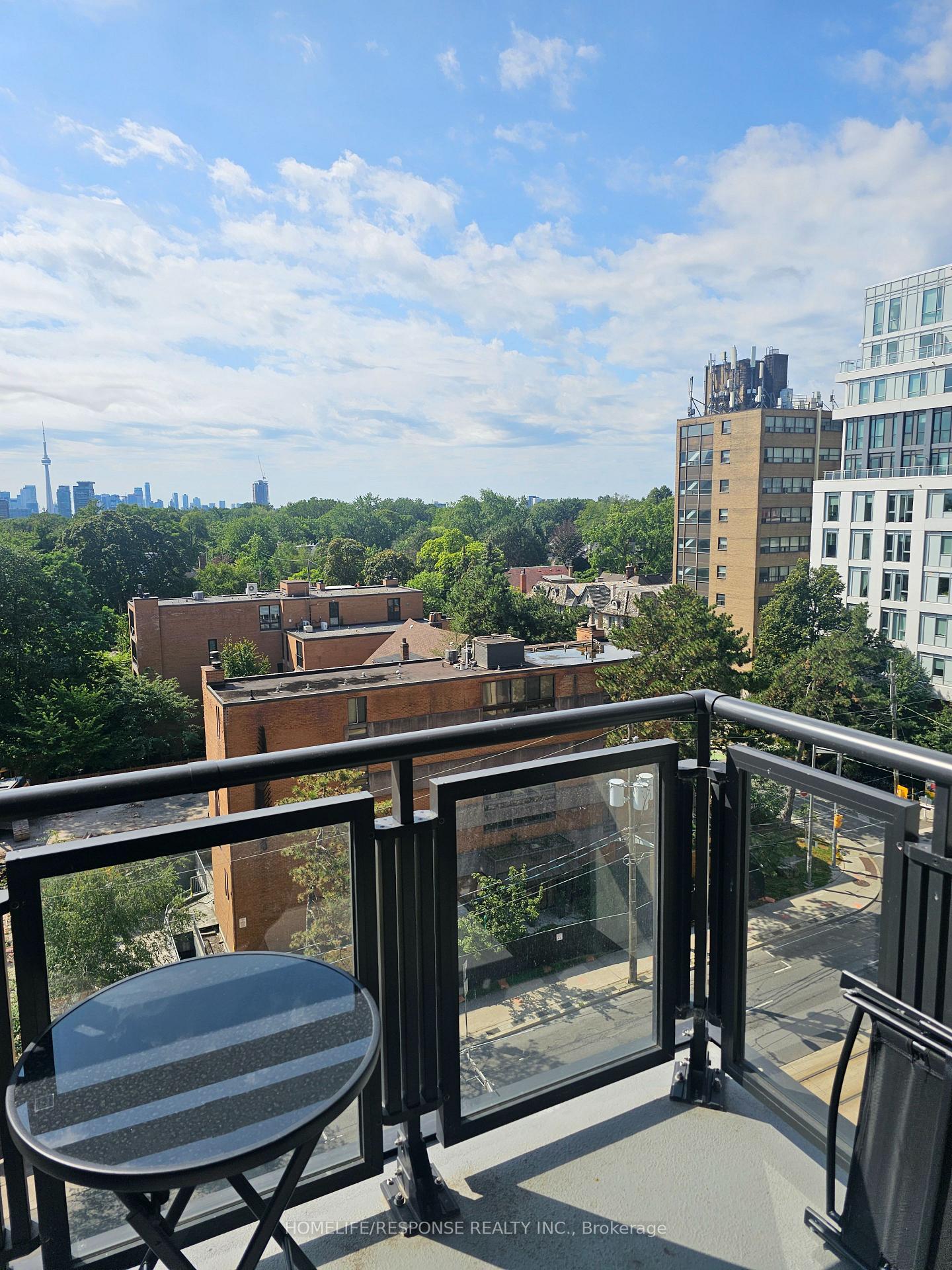 Photo 15 of Unit 703, 2 Forest Hill Road, Toronto, Casa Loma — HOMEH