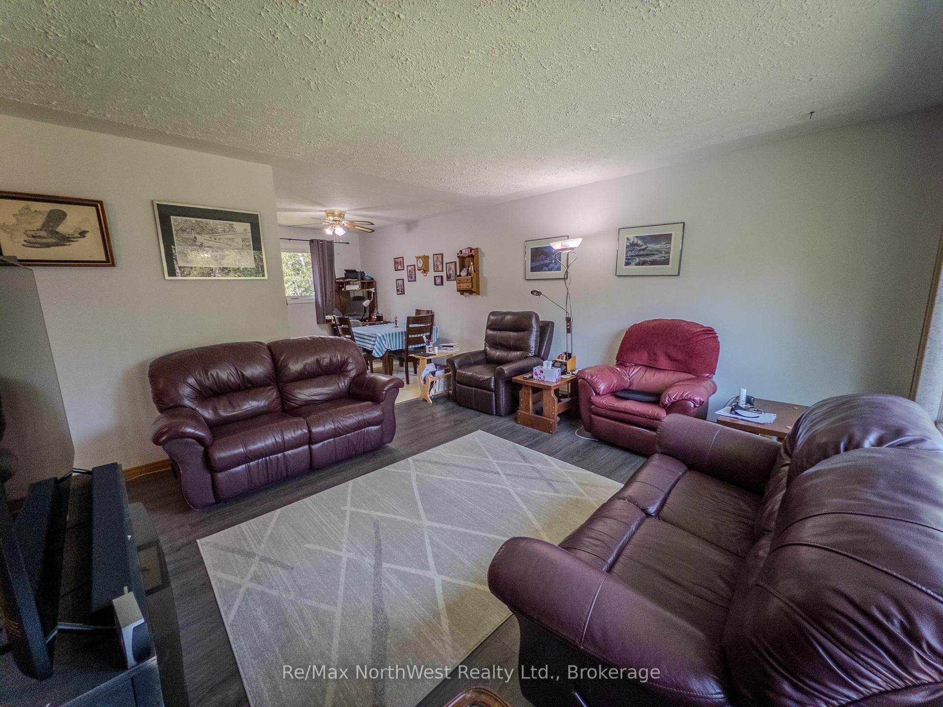 Photo 7 of 693 Carlton Road, Kenora, Redditt Road West — HOMEH