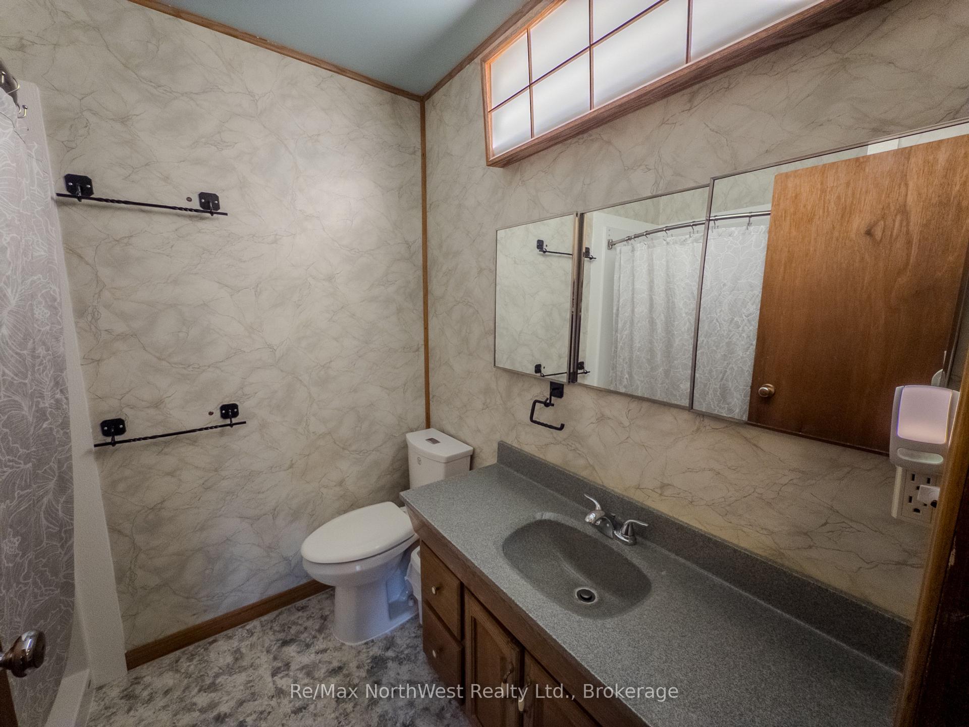 Photo 22 of 693 Carlton Road, Kenora, Redditt Road West — HOMEH