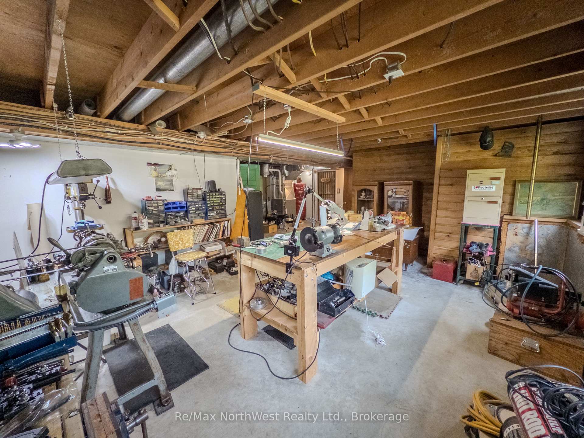 Photo 31 of 693 Carlton Road, Kenora, Redditt Road West — HOMEH