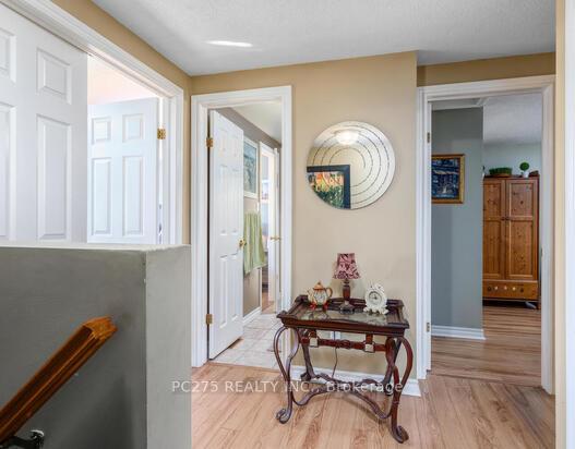 Photo 17 of 296 Millburn Boulevard, Centre Wellington, Fergus — HOMEH