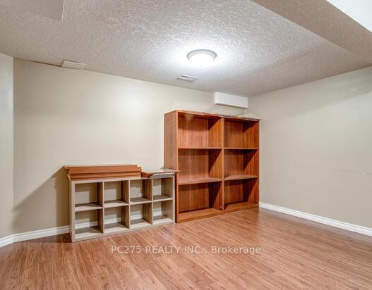 Photo 30 of 296 Millburn Boulevard, Centre Wellington, Fergus — HOMEH