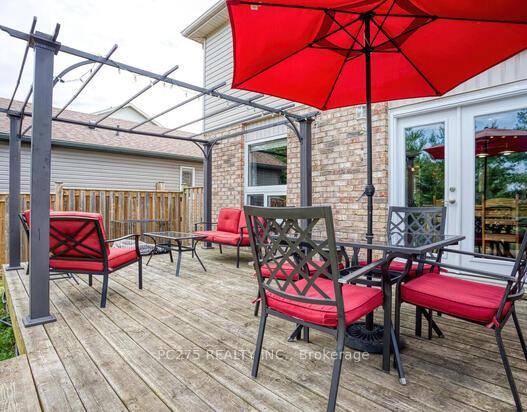 Photo 35 of 296 Millburn Boulevard, Centre Wellington, Fergus — HOMEH