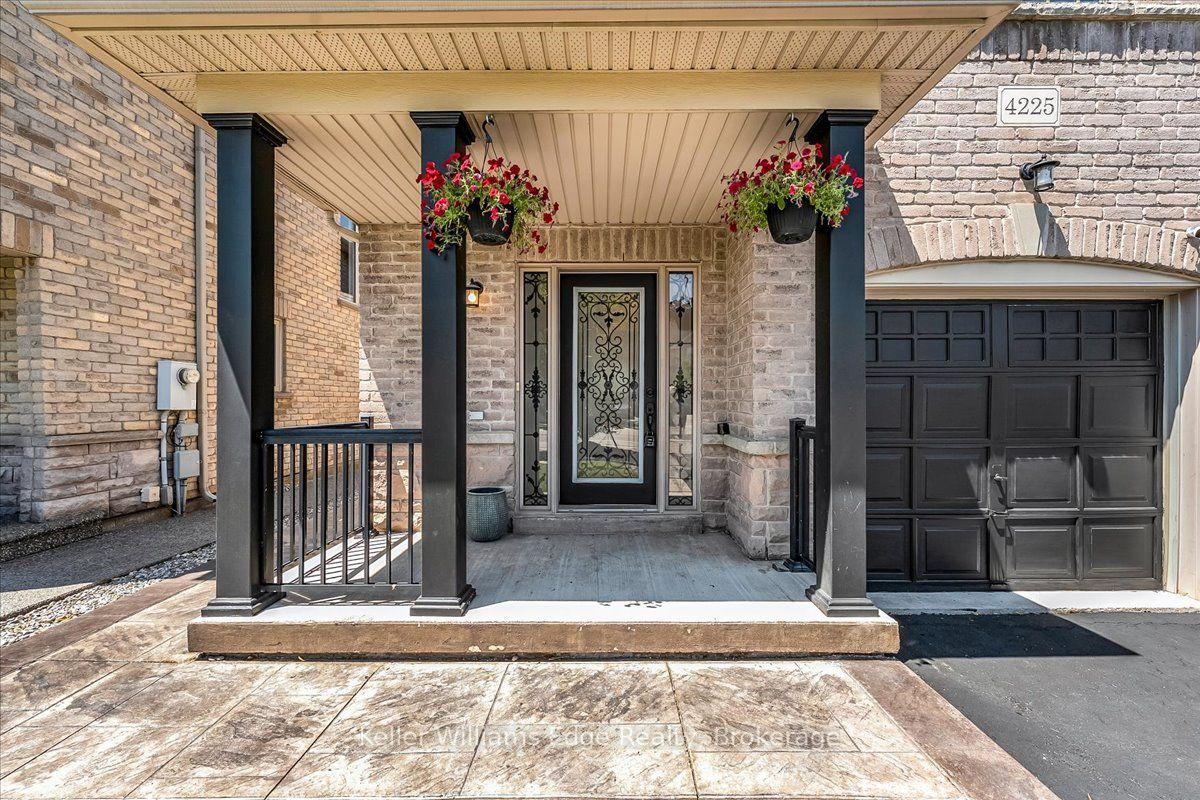 Photo 4 of 4225 Thomas Alton Boulevard, Burlington, Alton — HOMEH