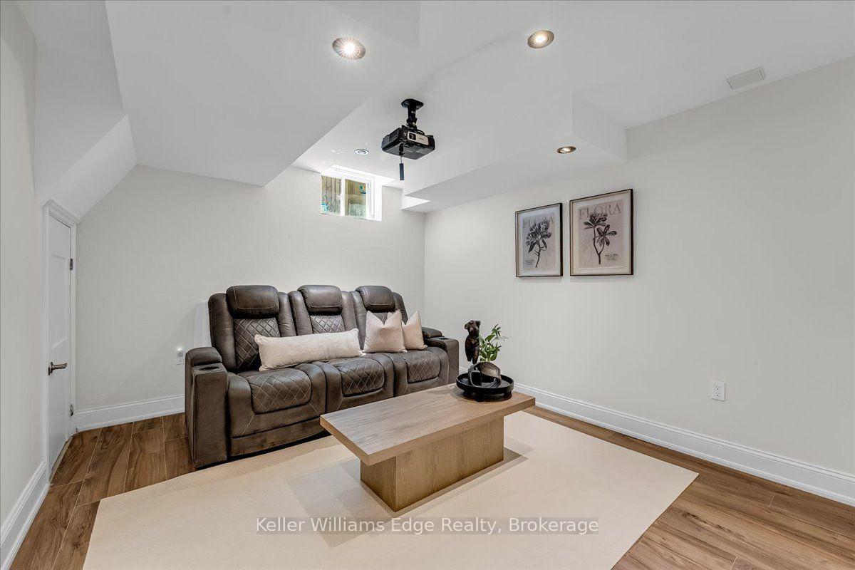 Photo 32 of 4225 Thomas Alton Boulevard, Burlington, Alton — HOMEH