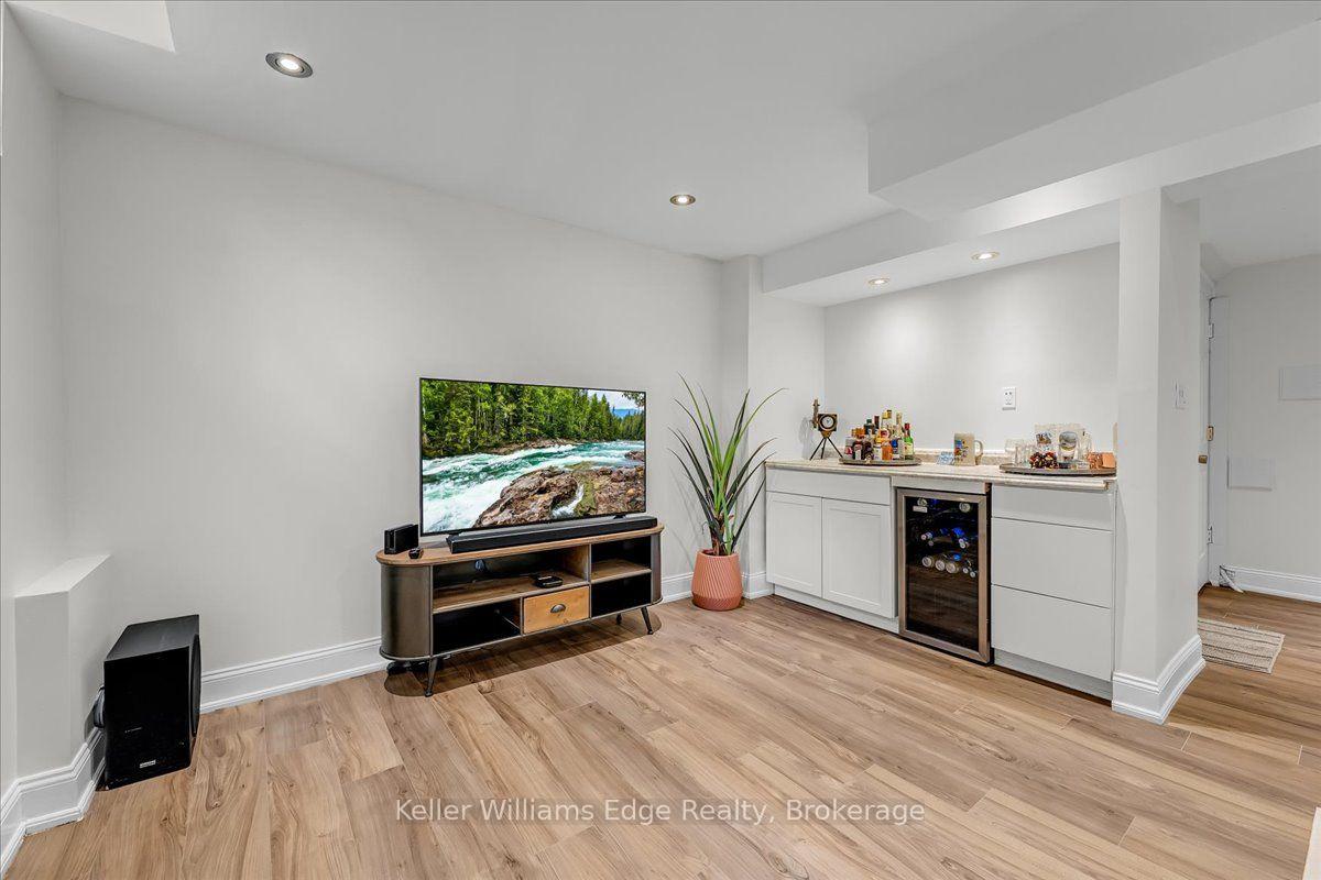Photo 33 of 4225 Thomas Alton Boulevard, Burlington, Alton — HOMEH
