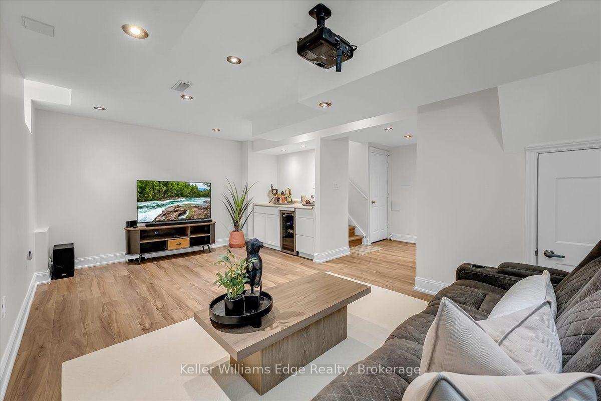 Photo 34 of 4225 Thomas Alton Boulevard, Burlington, Alton — HOMEH