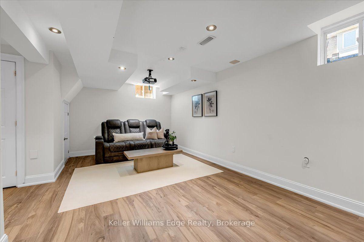 Photo 35 of 4225 Thomas Alton Boulevard, Burlington, Alton — HOMEH