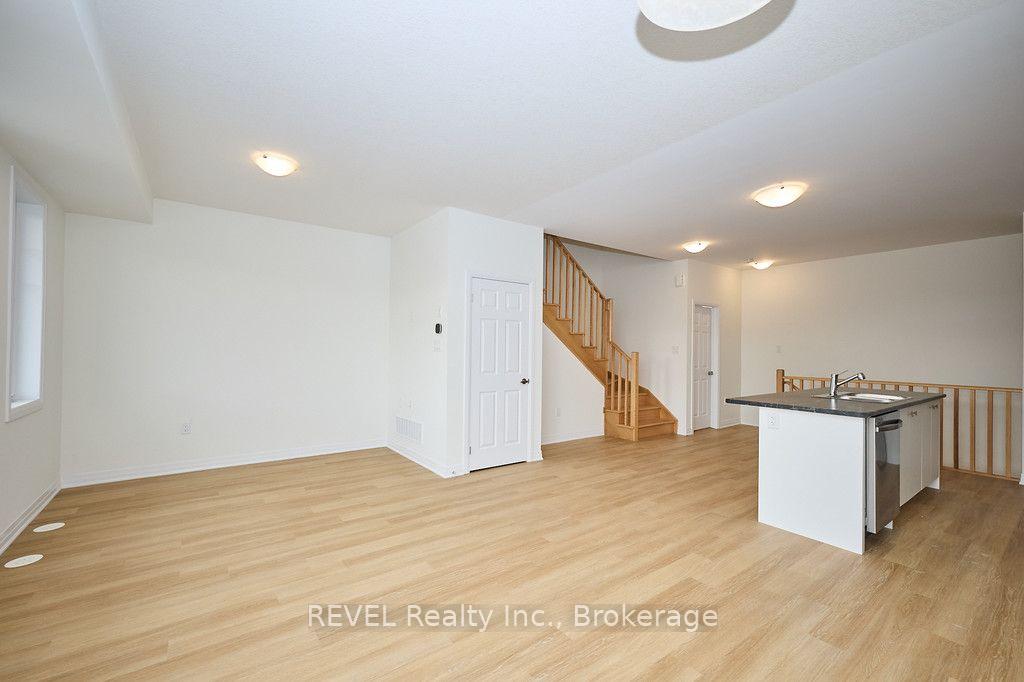 Photo 10 of 68 Feather Road, Welland, Dain City — HOMEH