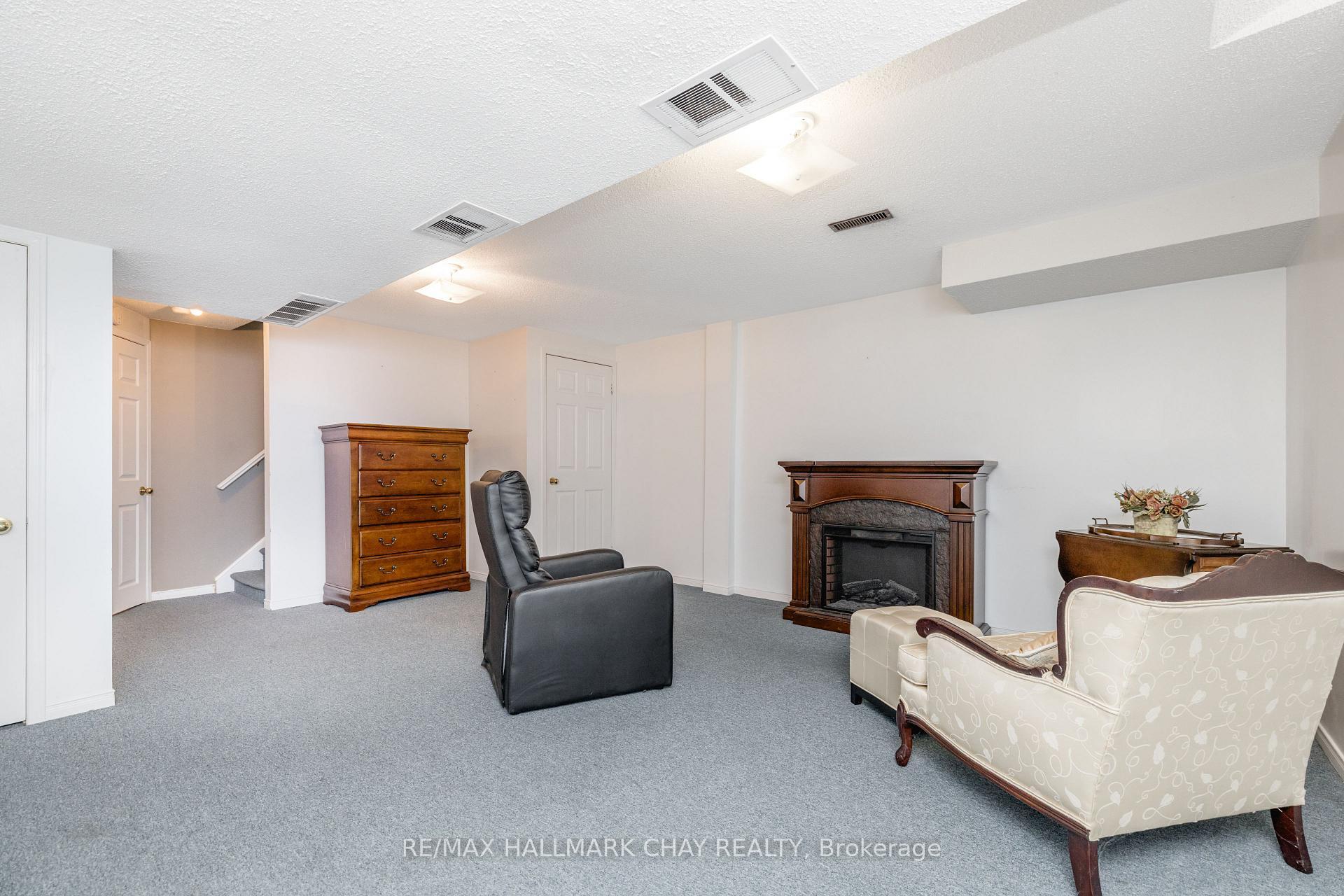 Photo 20 of Unit 9, 531 High Street, Orillia — HOMEH