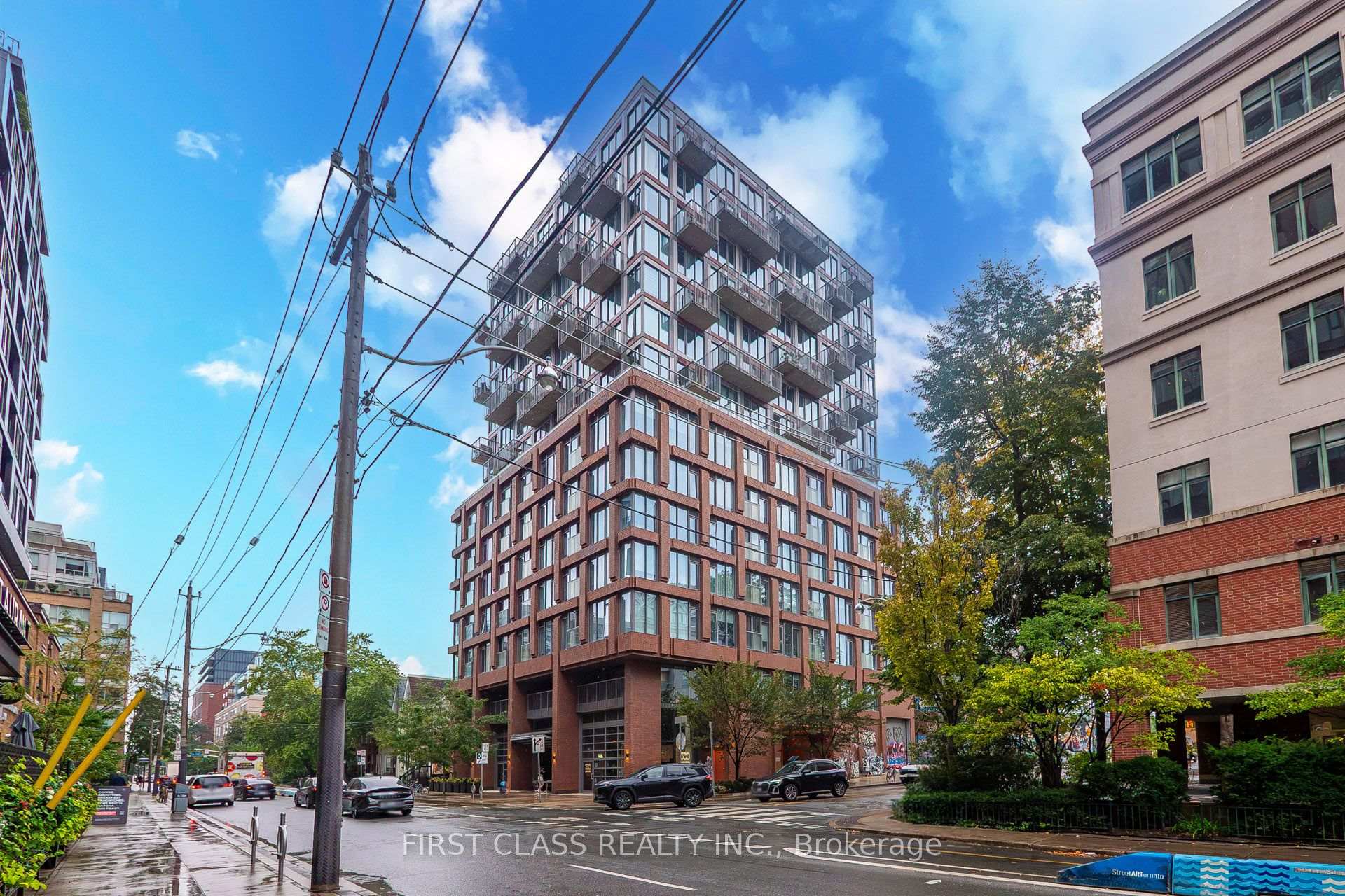 Photo of Unit 702, 2 Augusta Avenue