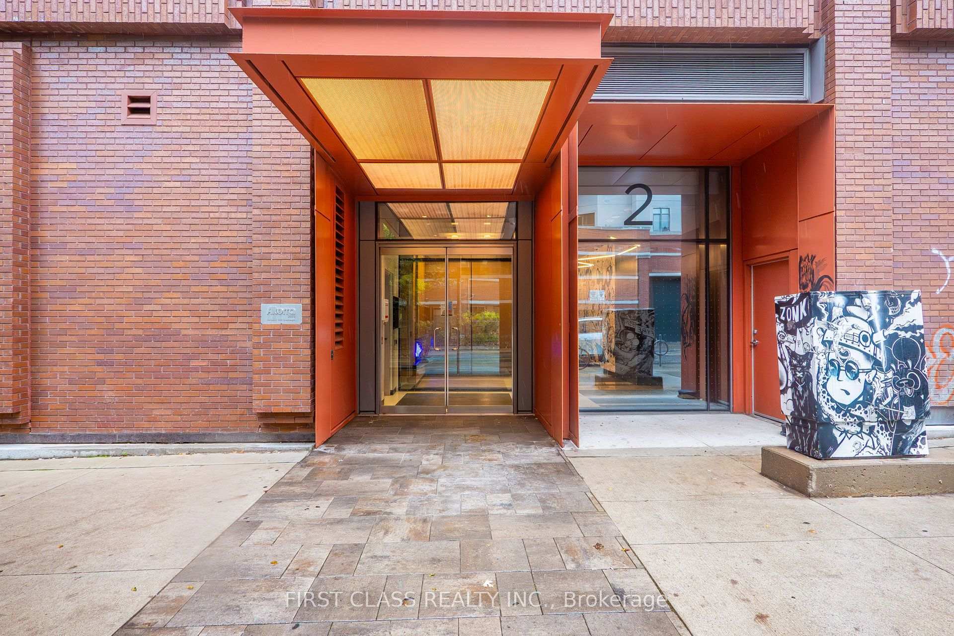 Photo 3 of Unit 702, 2 Augusta Avenue, Toronto, Waterfront Communities — HOMEH