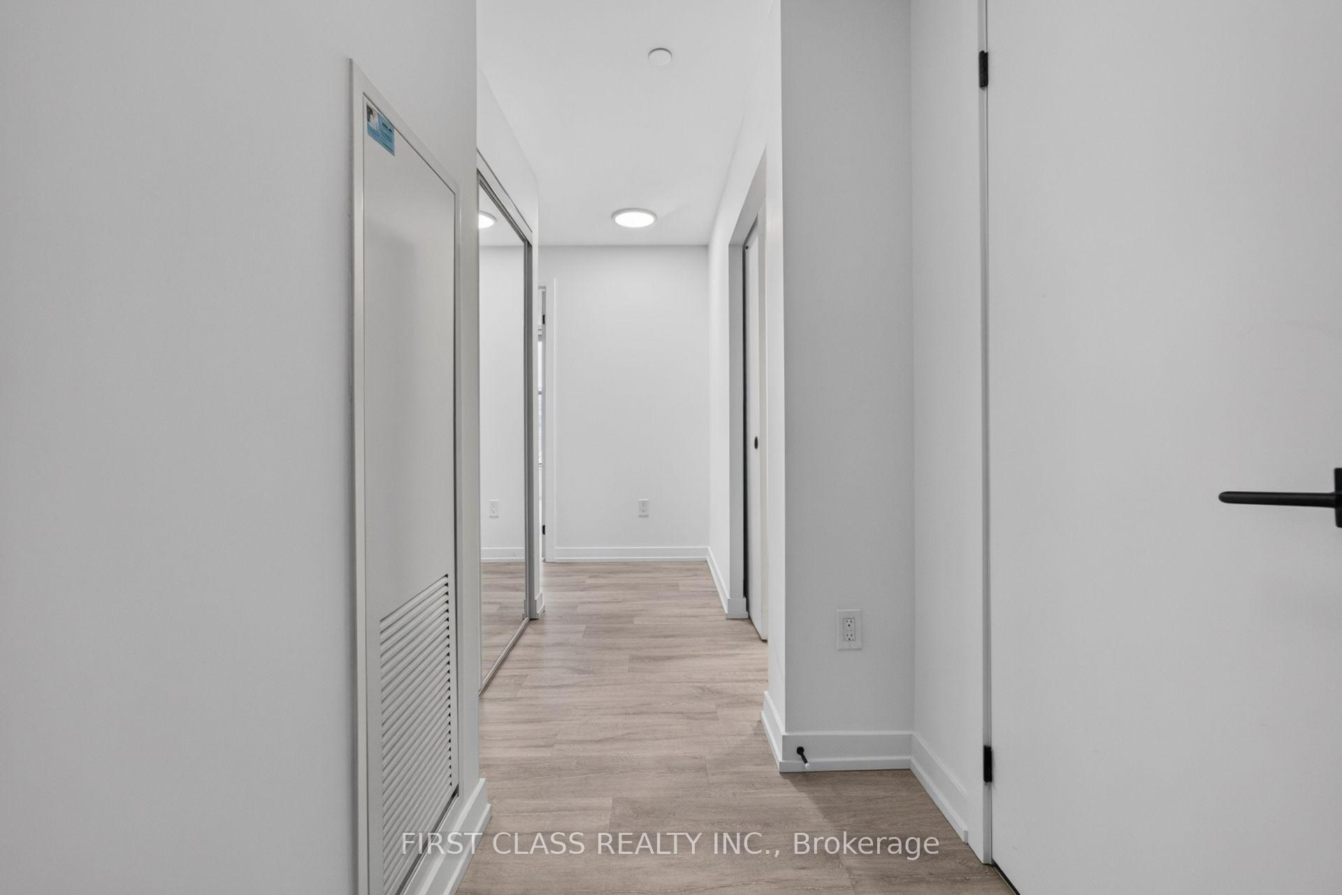 Photo 7 of Unit 702, 2 Augusta Avenue, Toronto, Waterfront Communities — HOMEH
