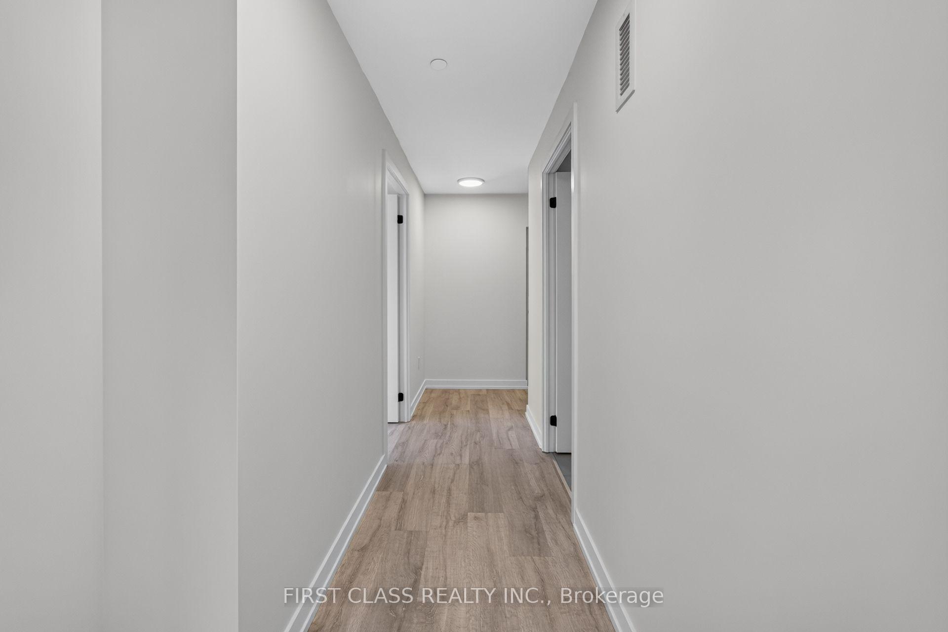 Photo 9 of Unit 702, 2 Augusta Avenue, Toronto, Waterfront Communities — HOMEH