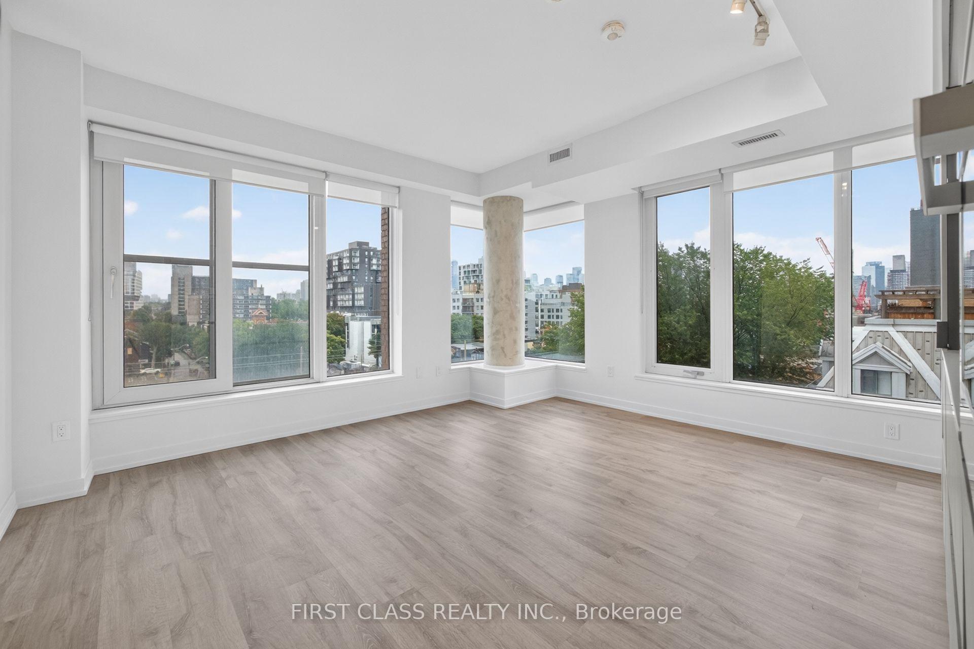Photo 10 of Unit 702, 2 Augusta Avenue, Toronto, Waterfront Communities — HOMEH