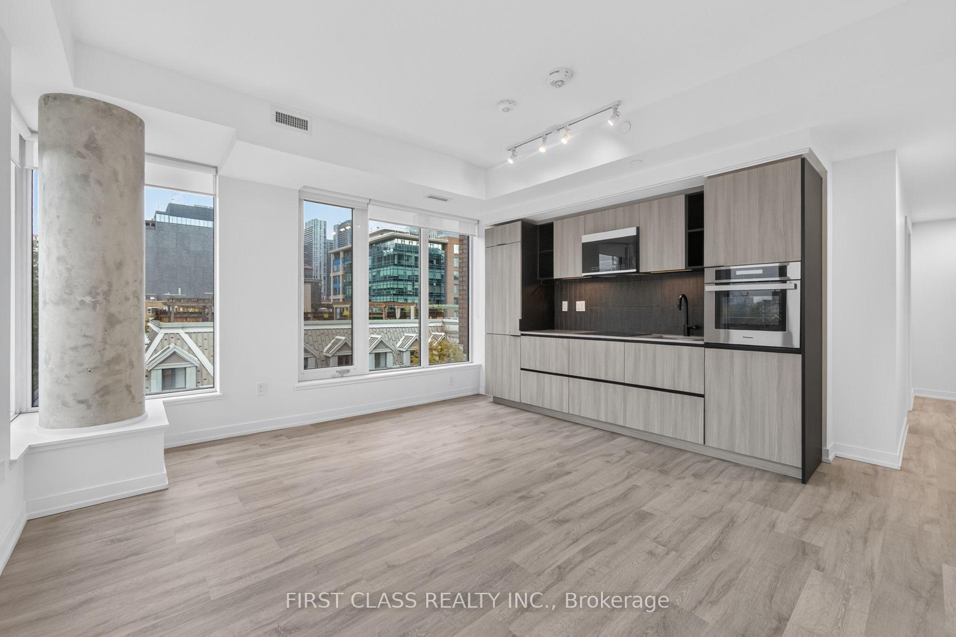 Photo 12 of Unit 702, 2 Augusta Avenue, Toronto, Waterfront Communities — HOMEH