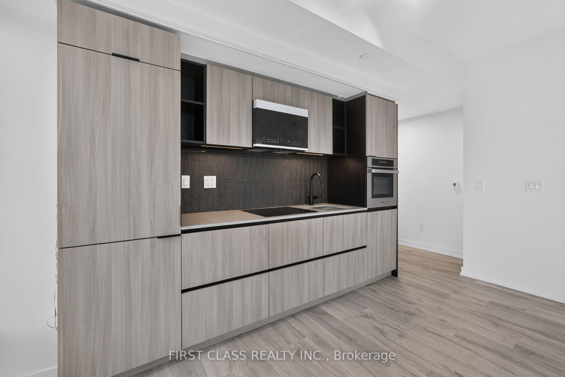 Photo 15 of Unit 702, 2 Augusta Avenue, Toronto, Waterfront Communities — HOMEH