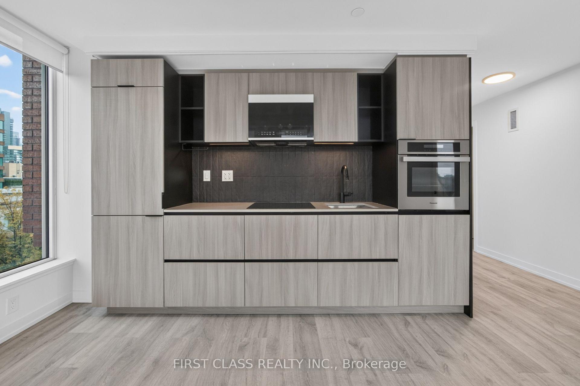 Photo 16 of Unit 702, 2 Augusta Avenue, Toronto, Waterfront Communities — HOMEH
