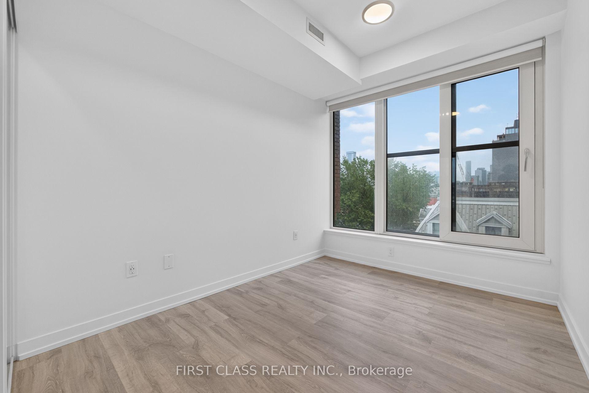 Photo 21 of Unit 702, 2 Augusta Avenue, Toronto, Waterfront Communities — HOMEH