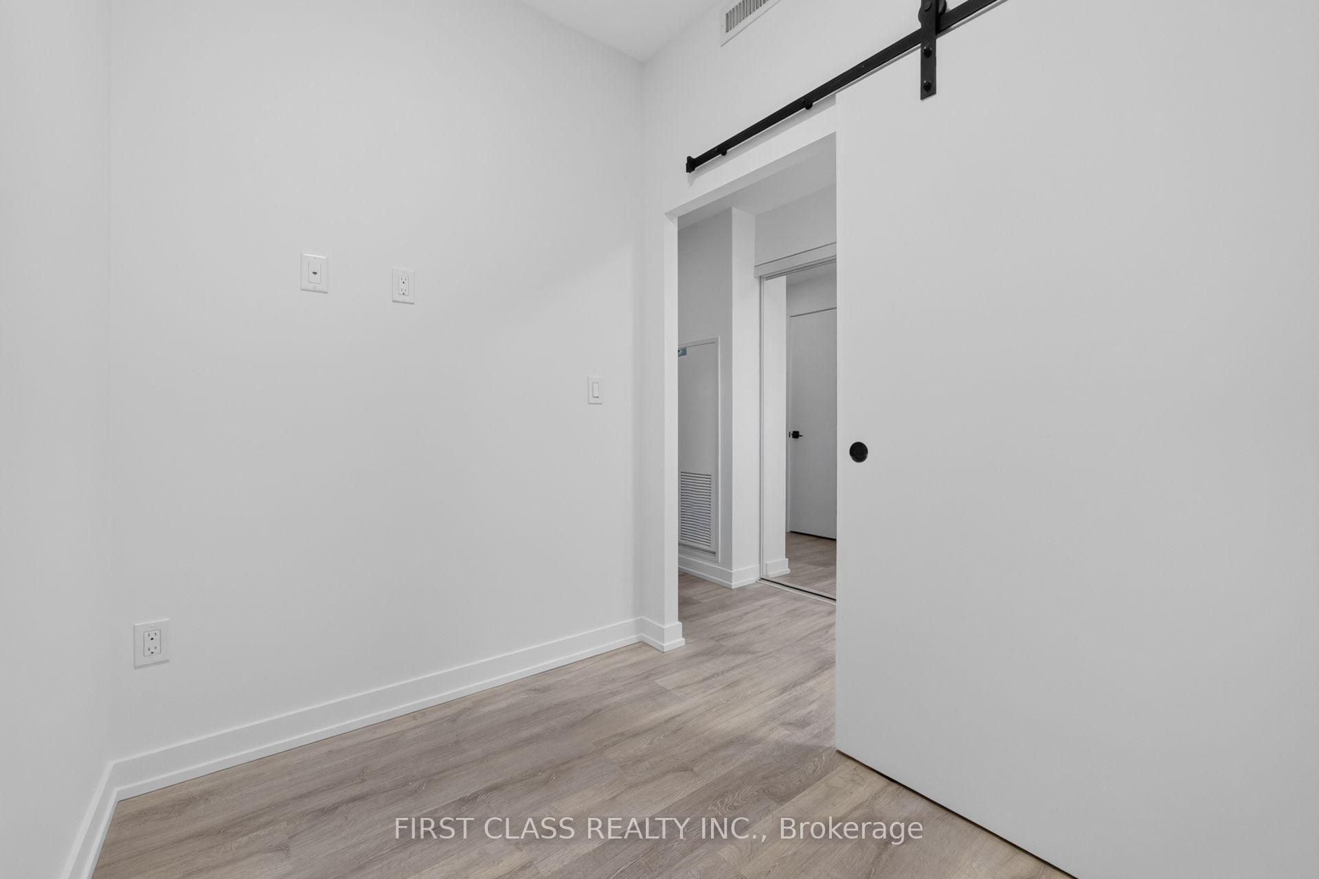 Photo 33 of Unit 702, 2 Augusta Avenue, Toronto, Waterfront Communities — HOMEH