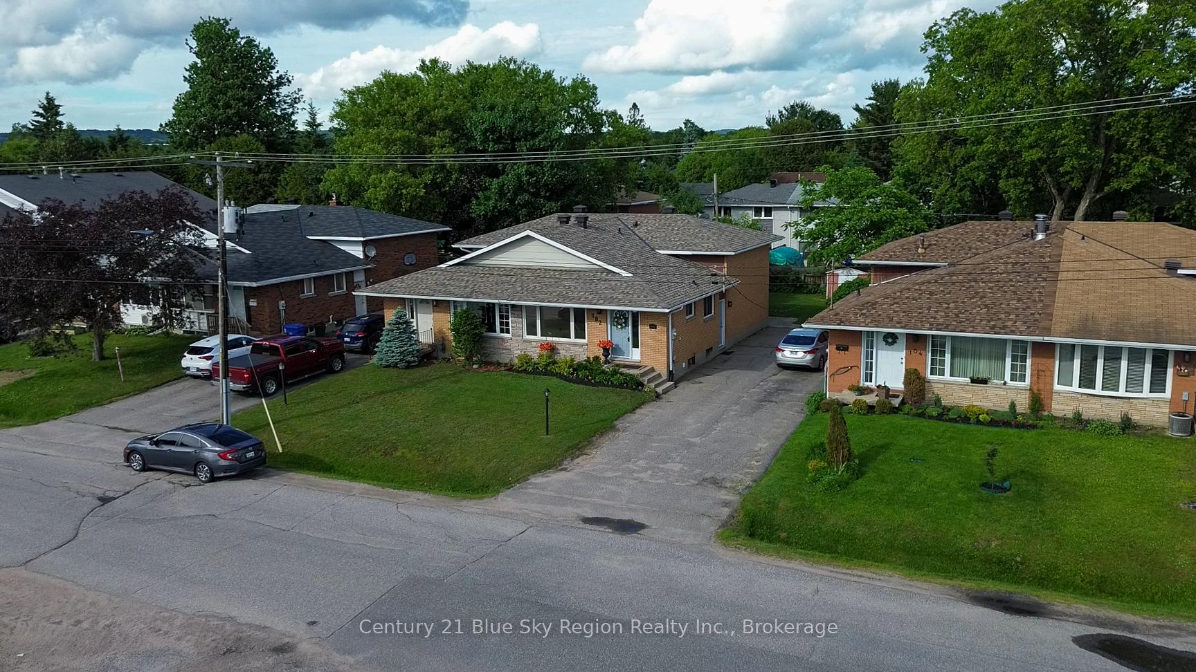 Photo 3 of 102 Lee Avenue, North Bay, Ferris — HOMEH