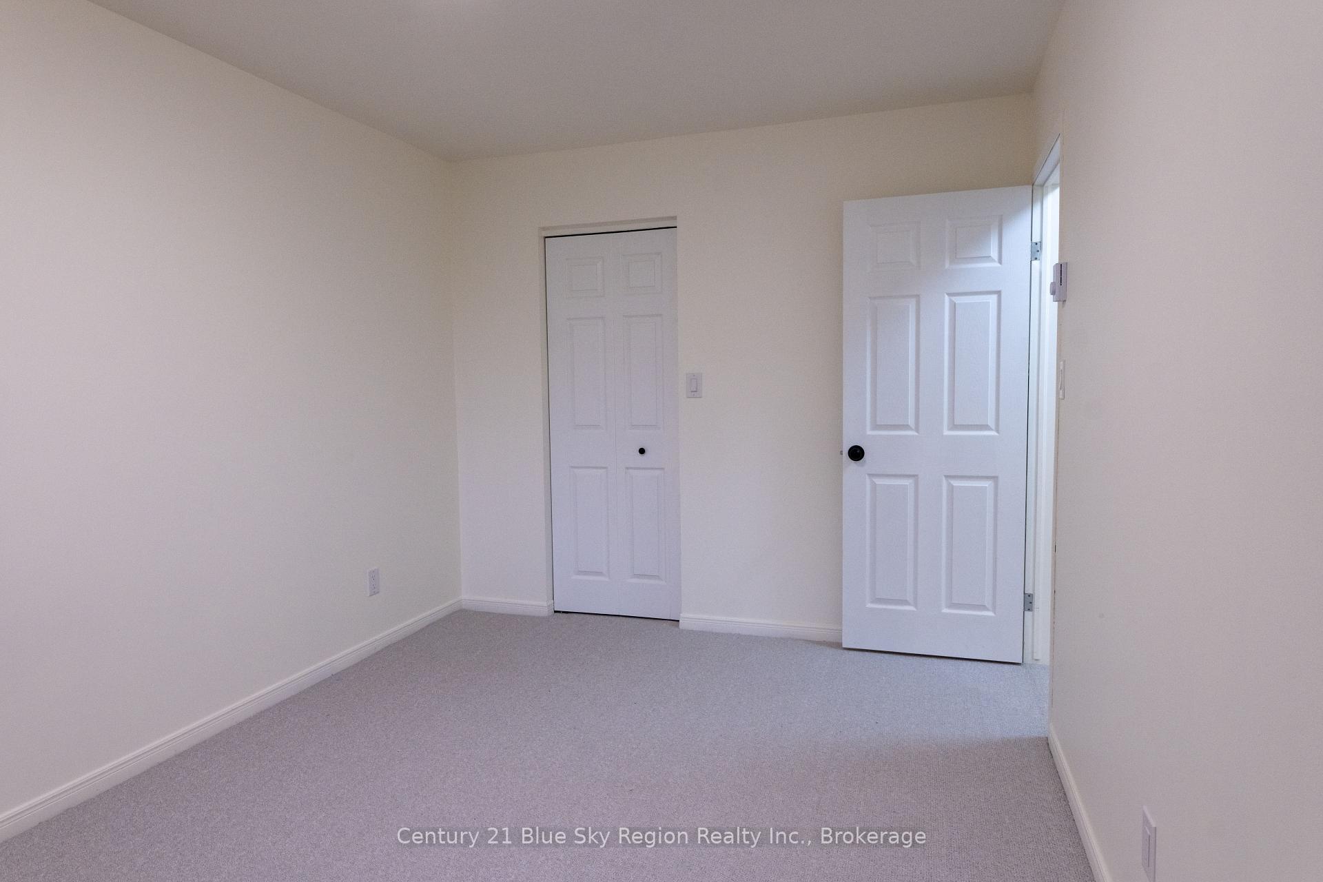 Photo 17 of 102 Lee Avenue, North Bay, Ferris — HOMEH