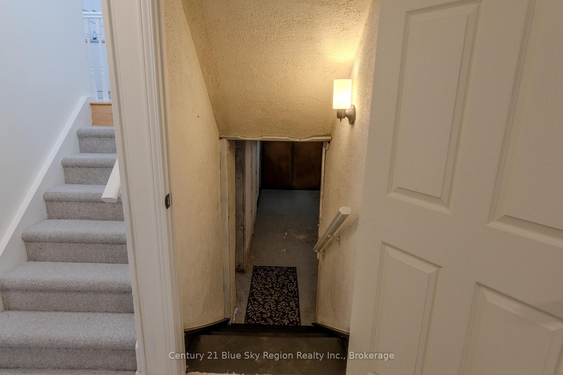 Photo 37 of 102 Lee Avenue, North Bay, Ferris — HOMEH