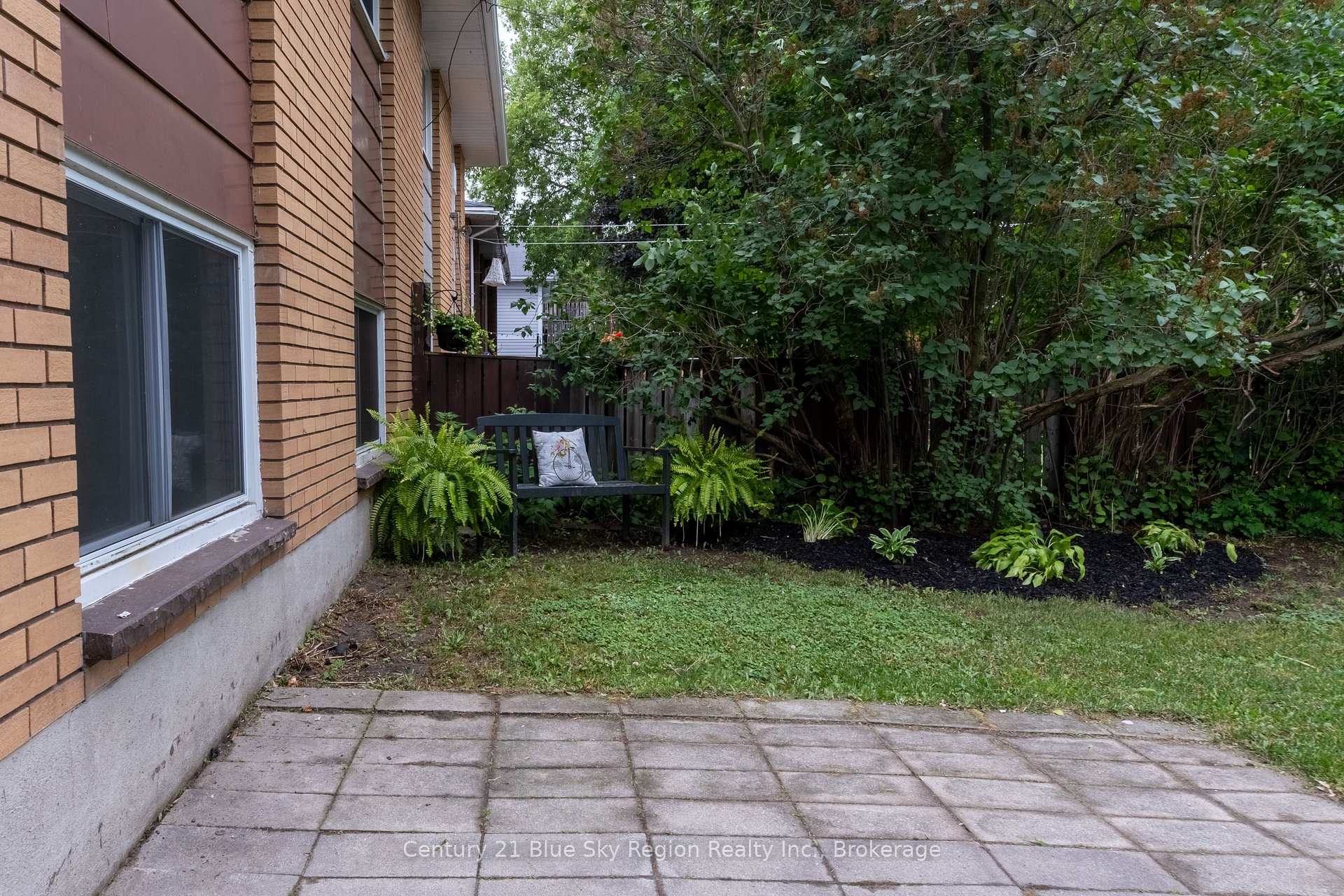 Photo 33 of 102 Lee Avenue, North Bay, Ferris — HOMEH