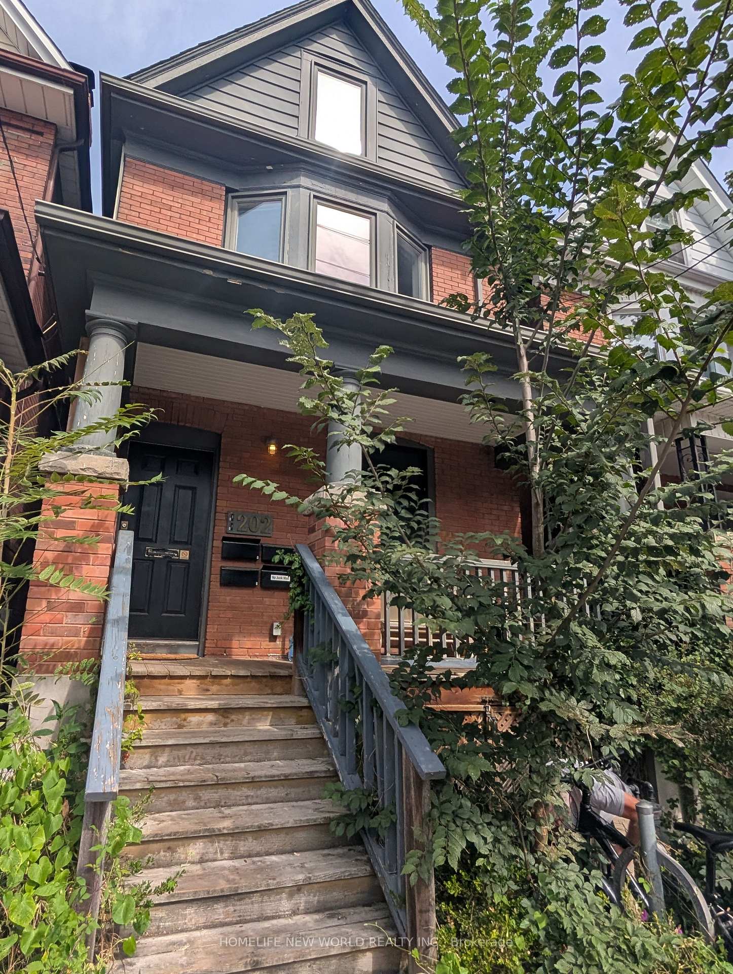 Photo 10 of Unit Lower Level, 202 Hallam Street, Toronto, Dovercourt-Wallace Emerson-Junction — HOMEH