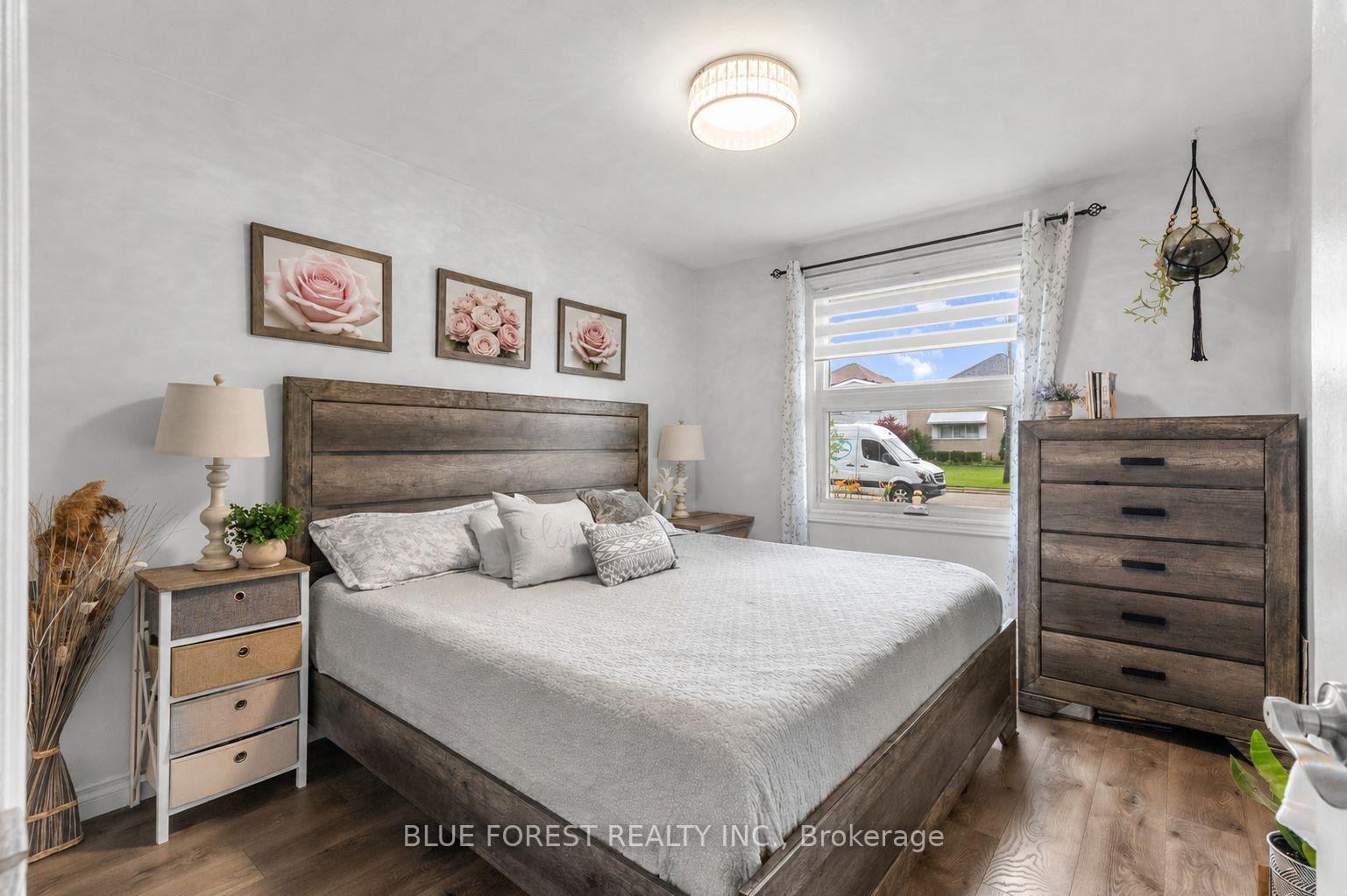 Photo 13 of 42 Dunwich Drive, St. Thomas — HOMEH