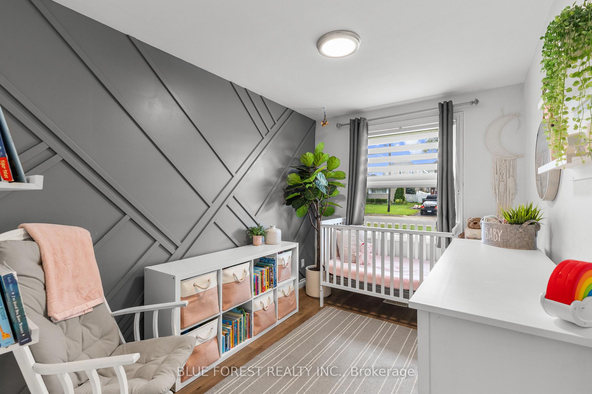 Photo 16 of 42 Dunwich Drive, St. Thomas — HOMEH