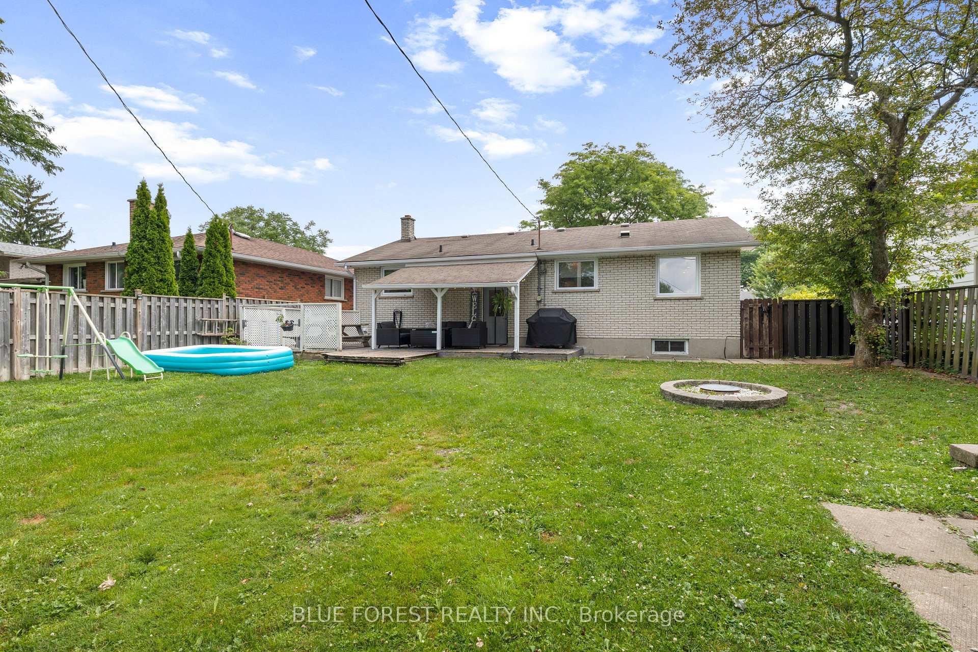 Photo 33 of 42 Dunwich Drive, St. Thomas — HOMEH