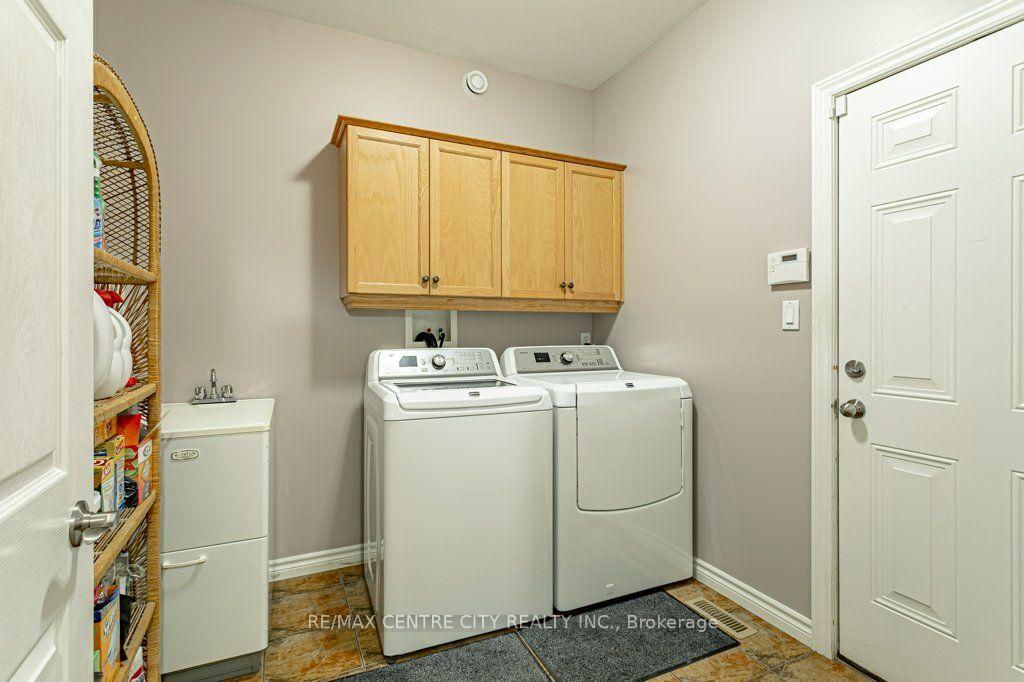 Photo 10 of Unit 37, 100 Southgate Parkway, St. Thomas — HOMEH