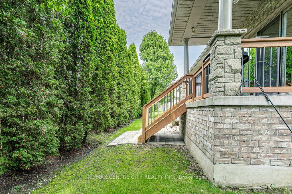 Photo 26 of Unit 37, 100 Southgate Parkway, St. Thomas — HOMEH