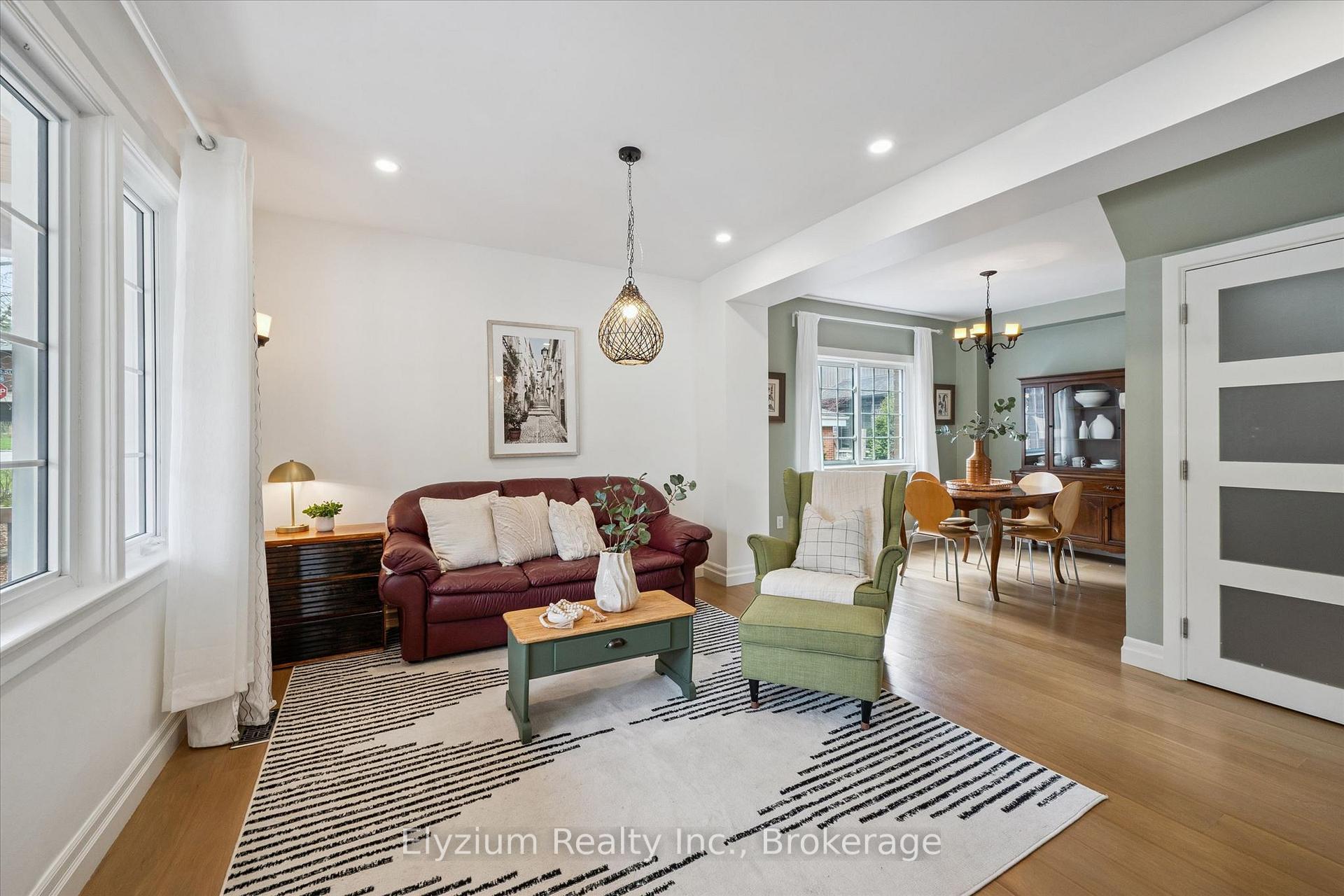 Photo 10 of 10 Winston Crescent, Guelph, St. George's — HOMEH