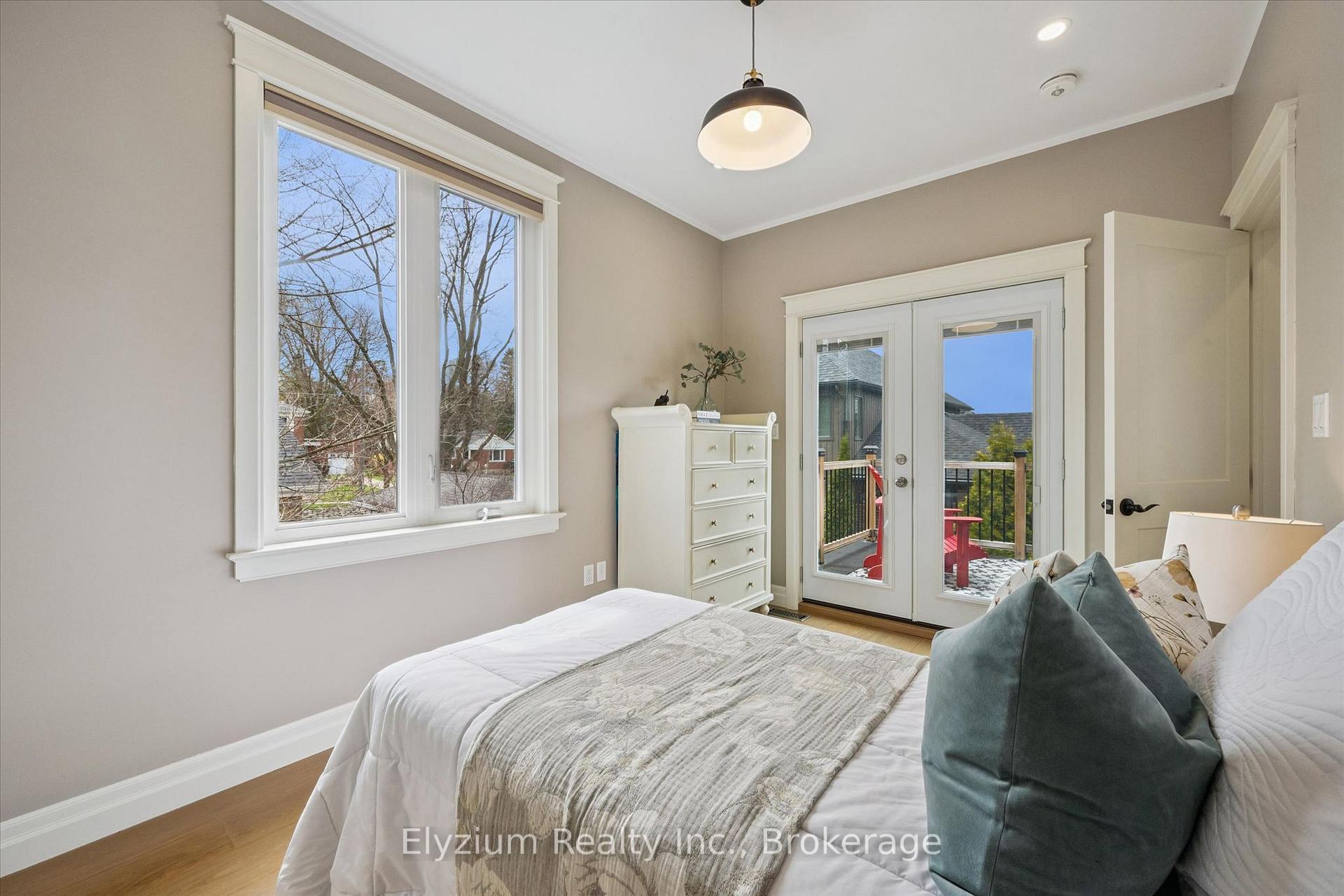 Photo 25 of 10 Winston Crescent, Guelph, St. George's — HOMEH