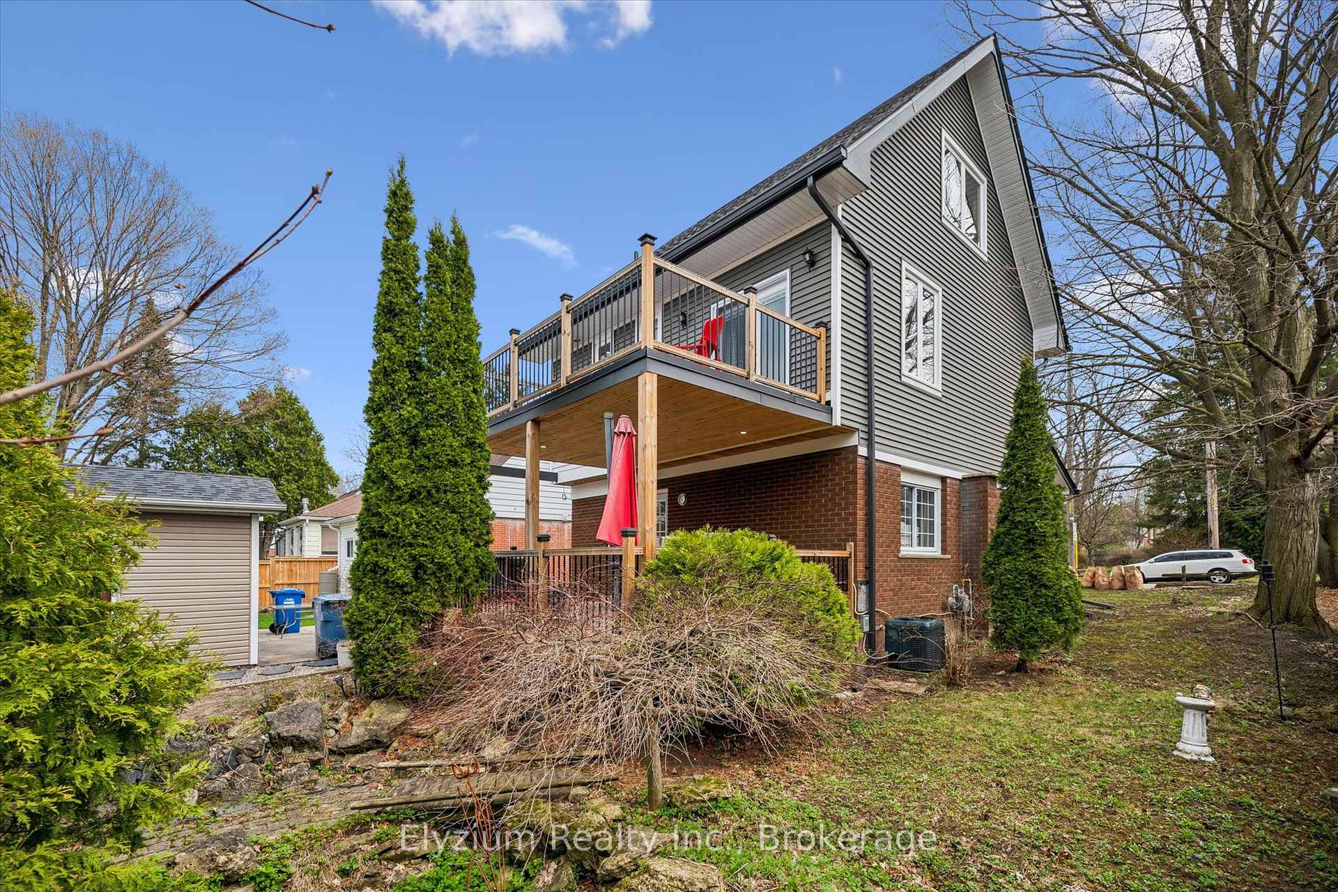 Photo 36 of 10 Winston Crescent, Guelph, St. George's — HOMEH