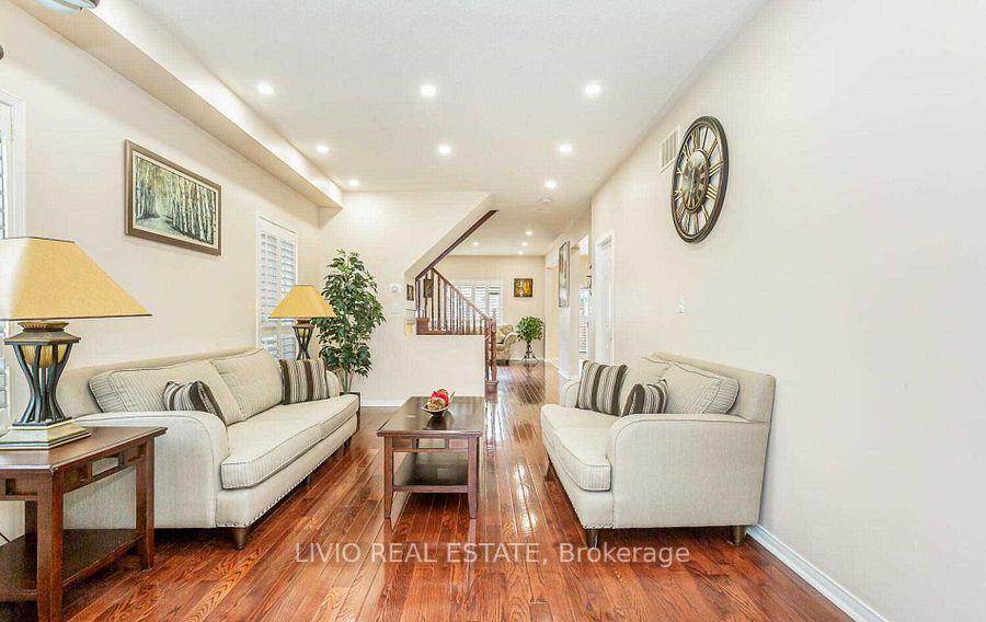 Photo 4 of 15 Dawes Road, Brampton, Credit Valley — HOMEH