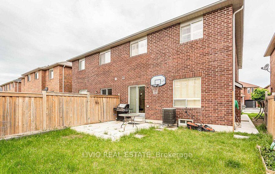 Photo 25 of 15 Dawes Road, Brampton, Credit Valley — HOMEH